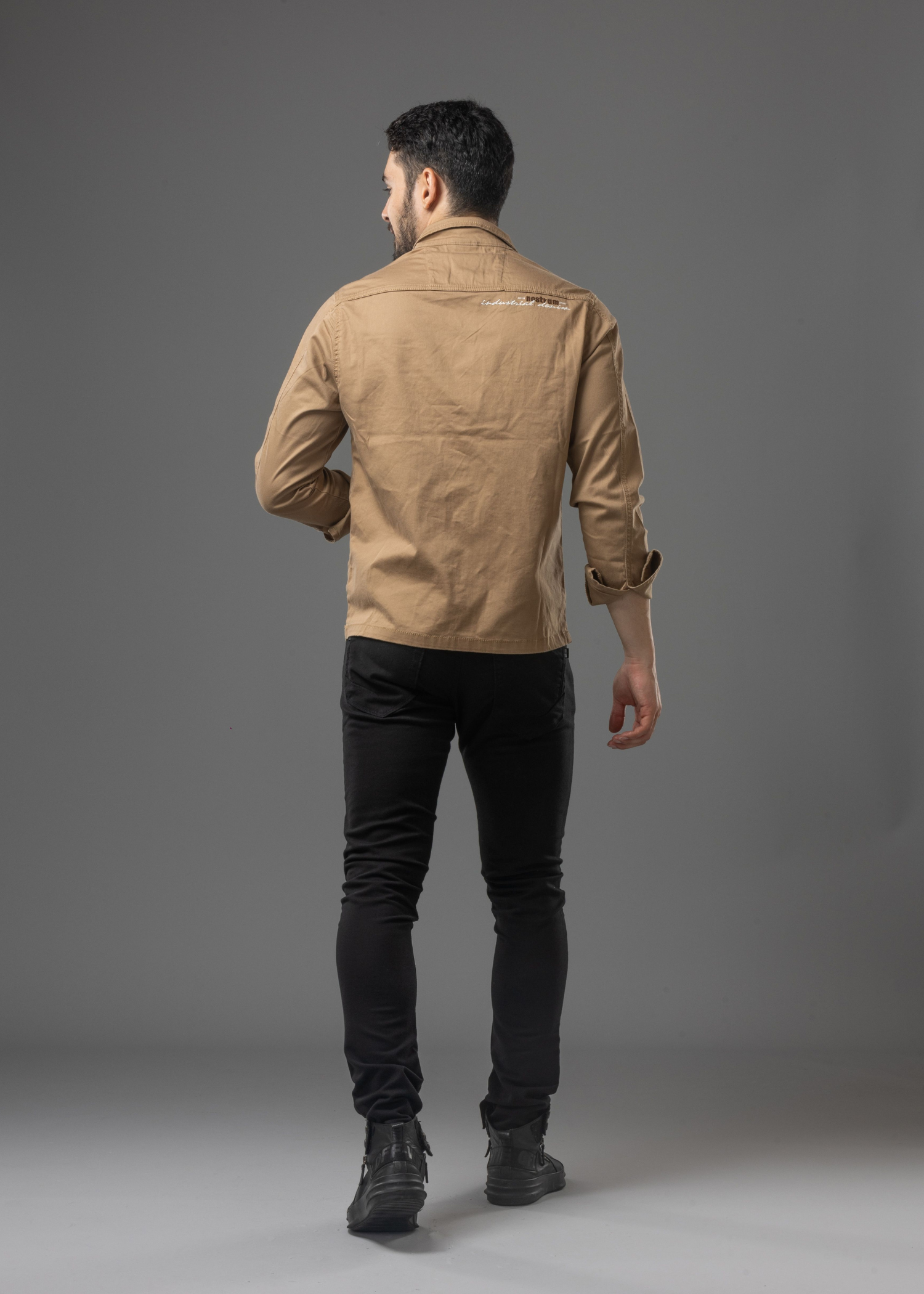 #Color_Khaki