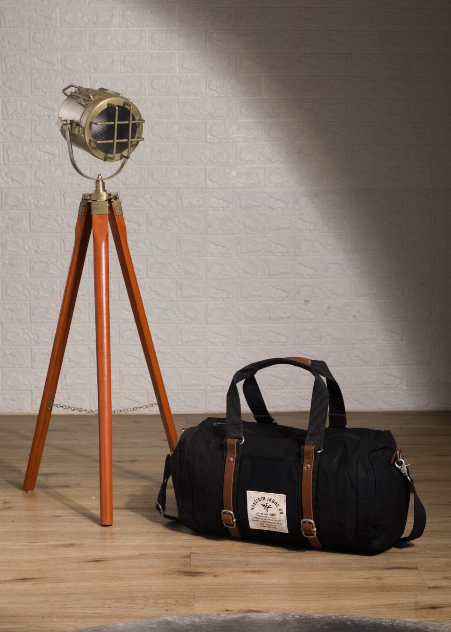 Classic Travel Duffel Bag: Black