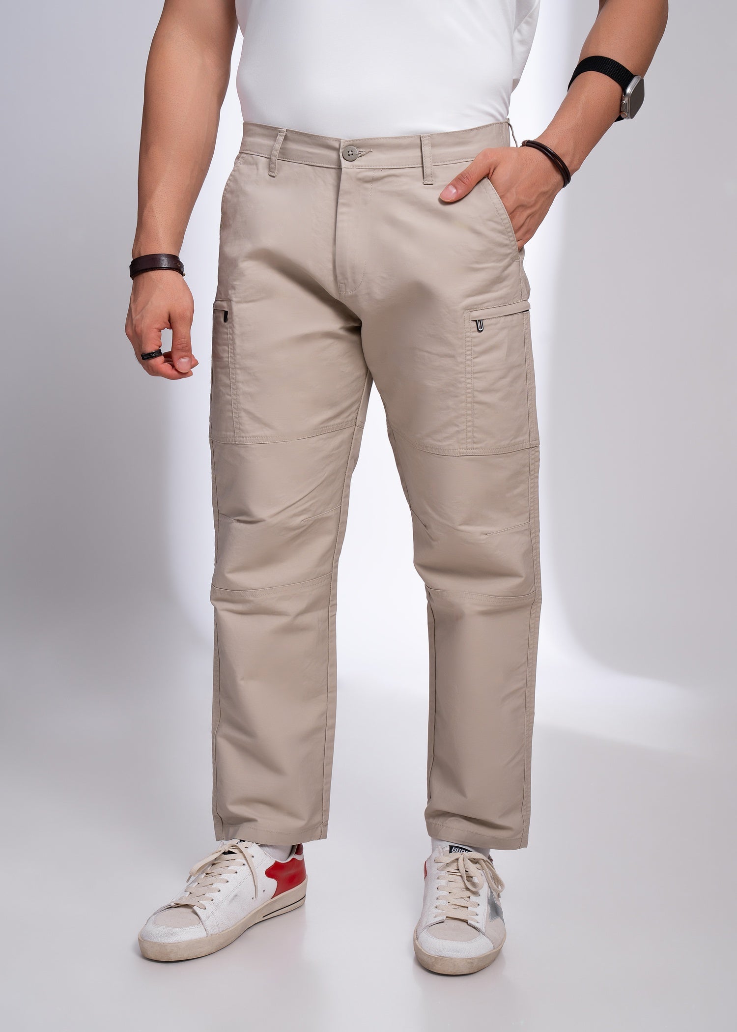 Redrigo Utility Pocket Cargo Pants: Beige