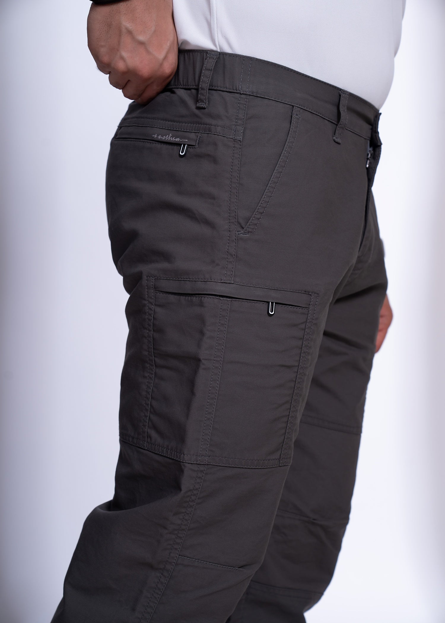 Redrigo Utility Pocket Cargo Pants: Dark Grey
