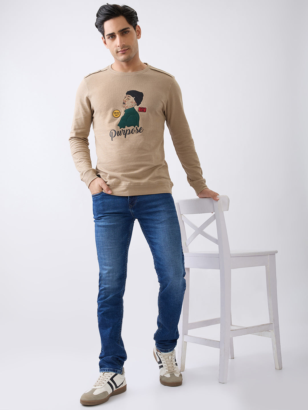 Dumbel Embroidered Full Sleeve Pullover: L.Brown