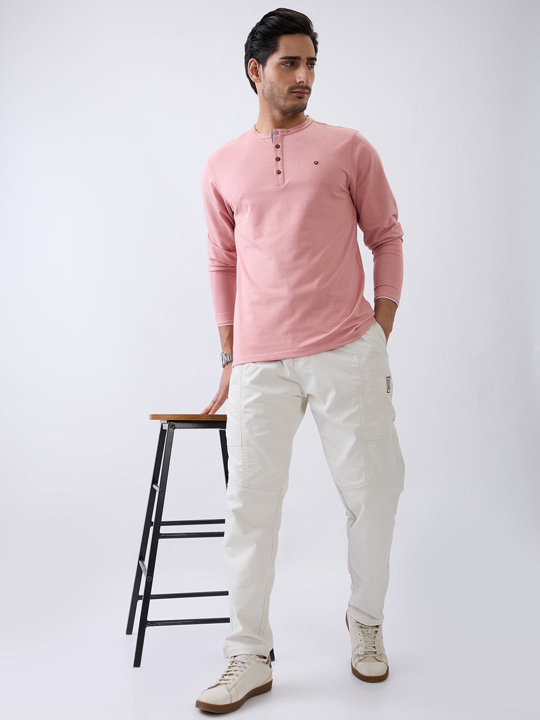 Finite Henley Fitted T-Shirt: Peach