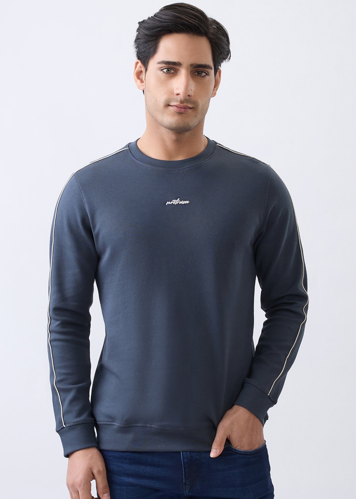 Enlish Embroidered Full Sleeve Pullover: Charcoal