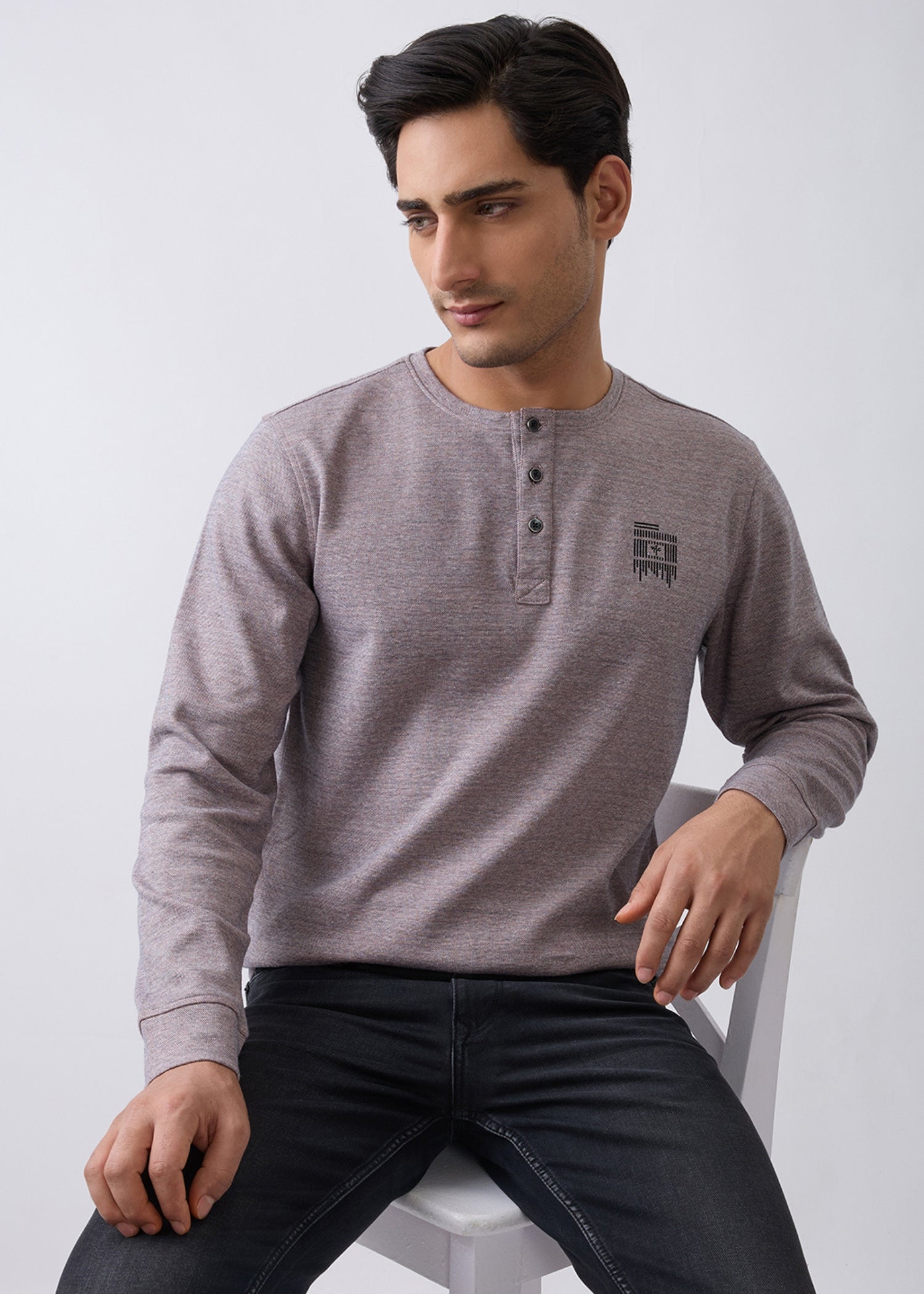 Version Henley Neck Full Sleeve T-Shirt: Onion