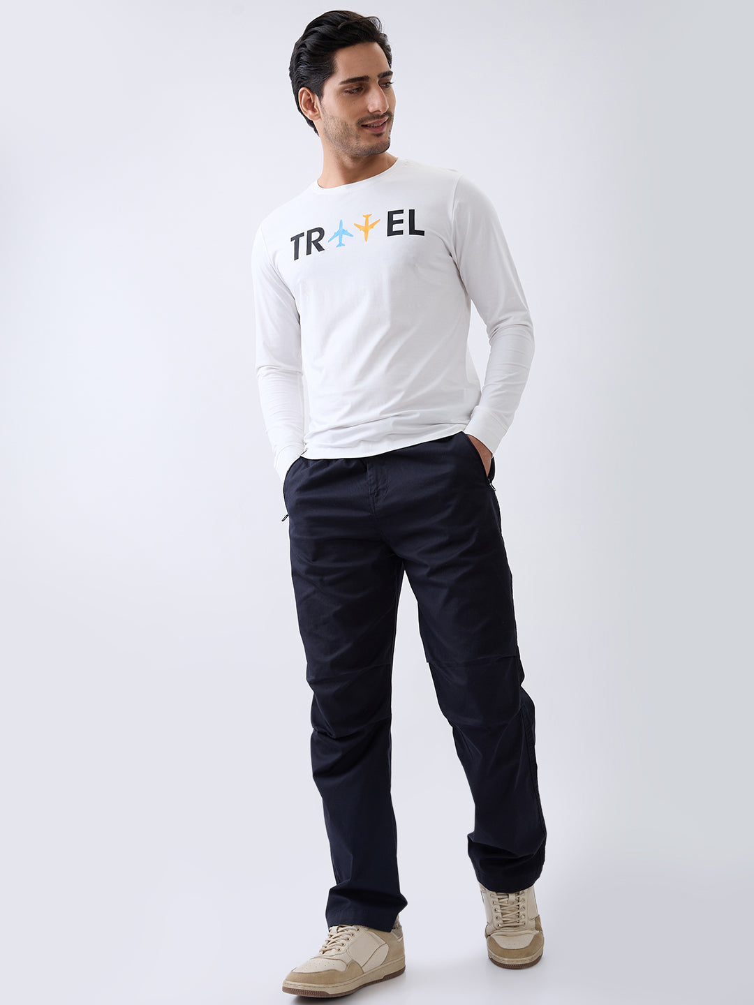 Travel Graphic Full Sleeve Pullover: White