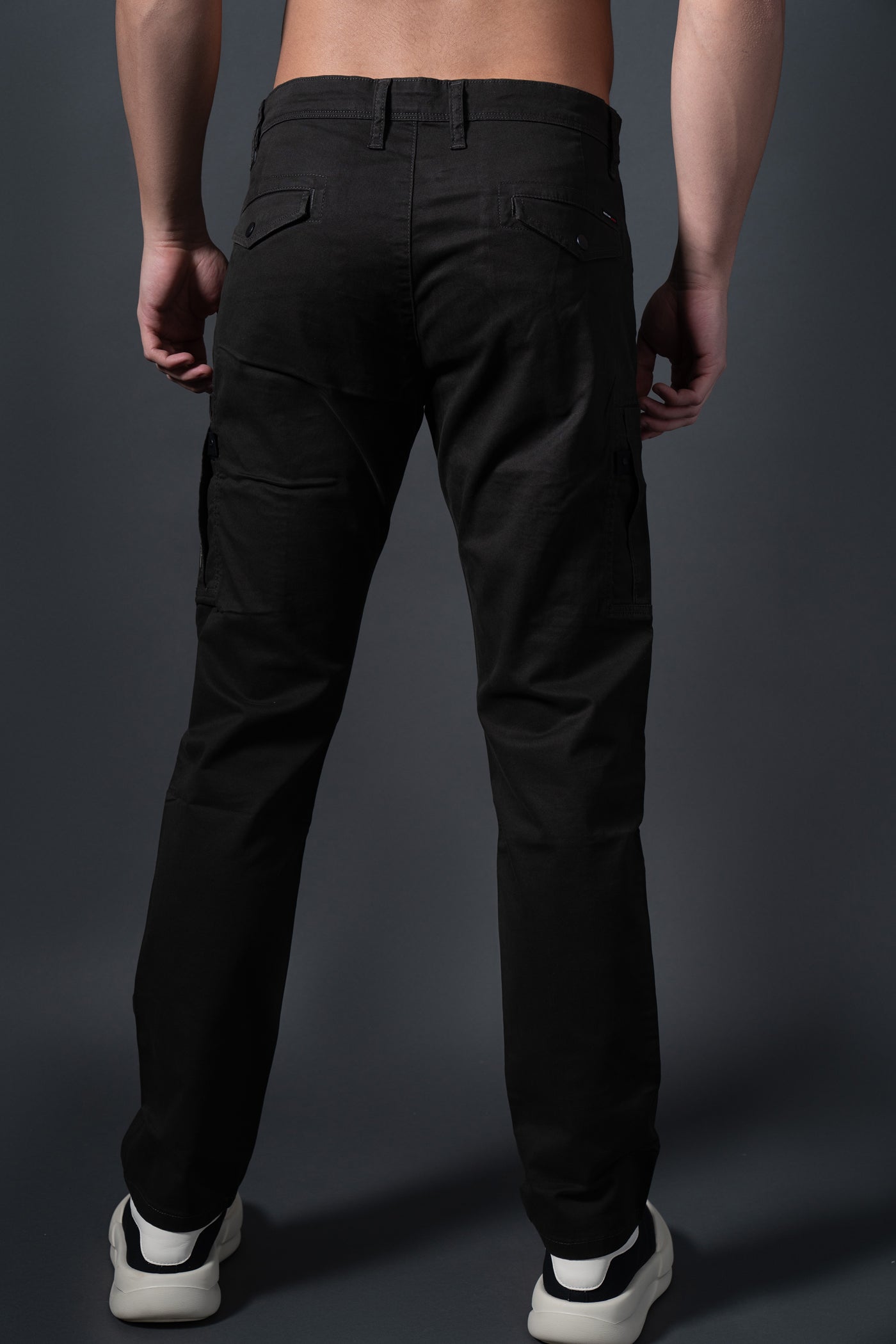 NEWBURY CARGO FOR MAN