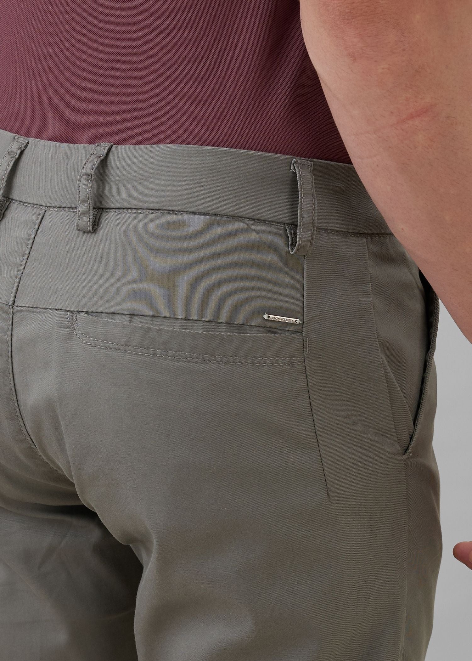 Karpen Straight fit Trousers: Light Olive