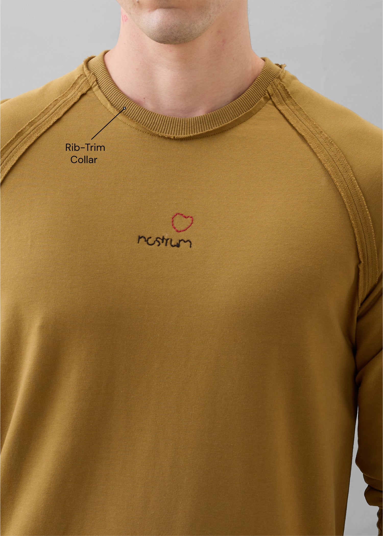 Griffith Knit Pullover T-shirt: Brown