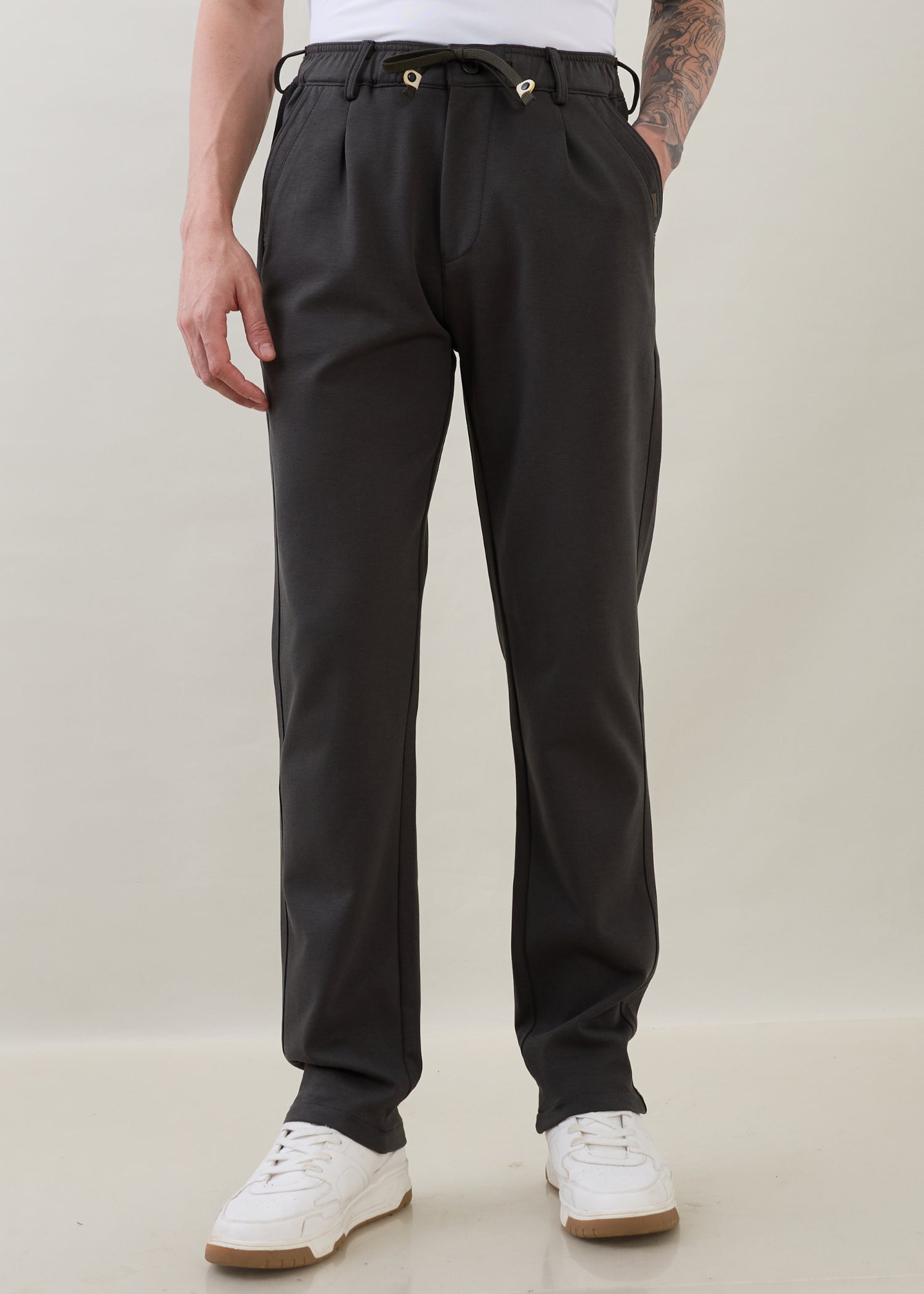 Draycott Relaxed Fit Trouser: Dark Grey