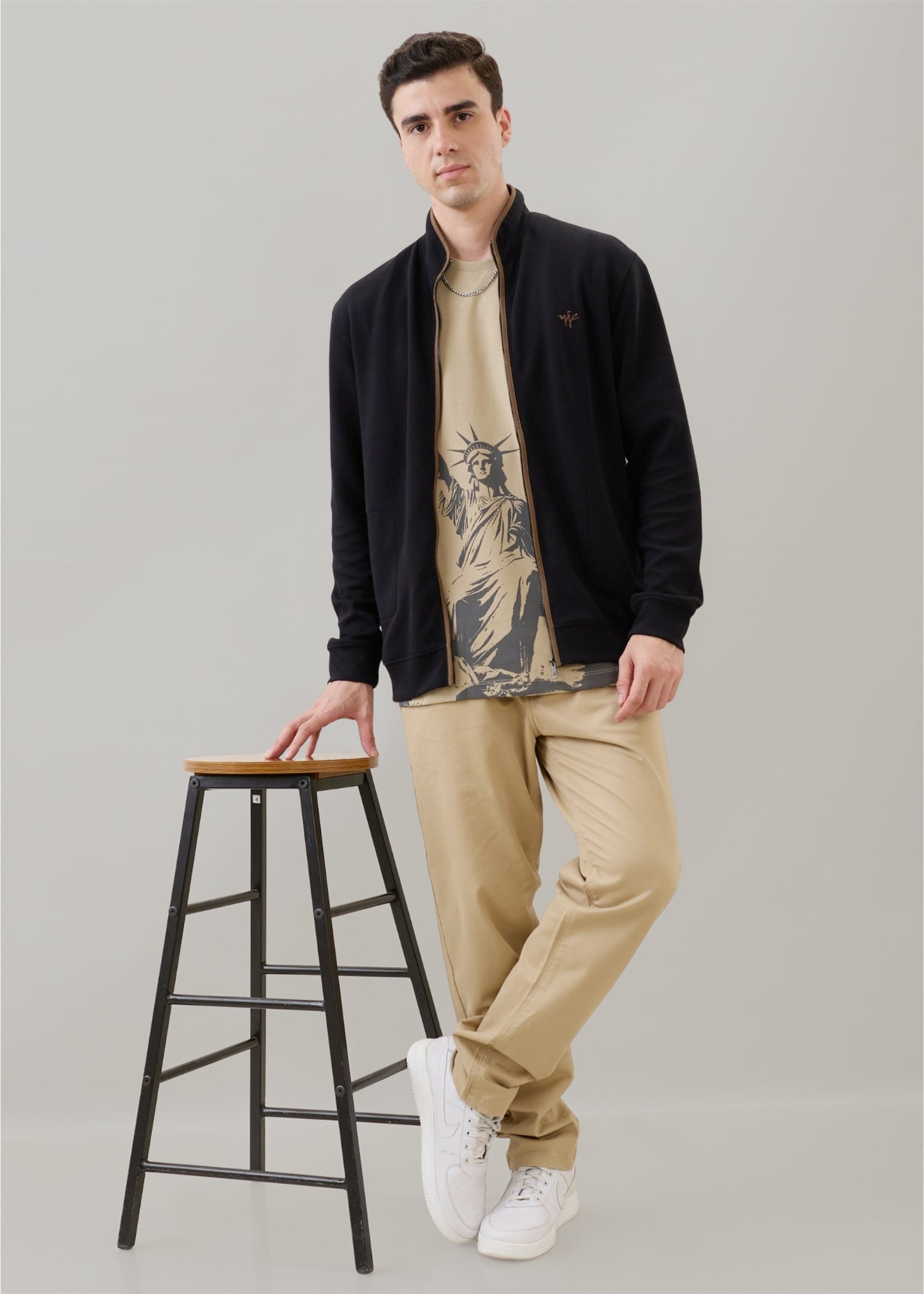 Sibilance Knit Zipper Jacket: Black