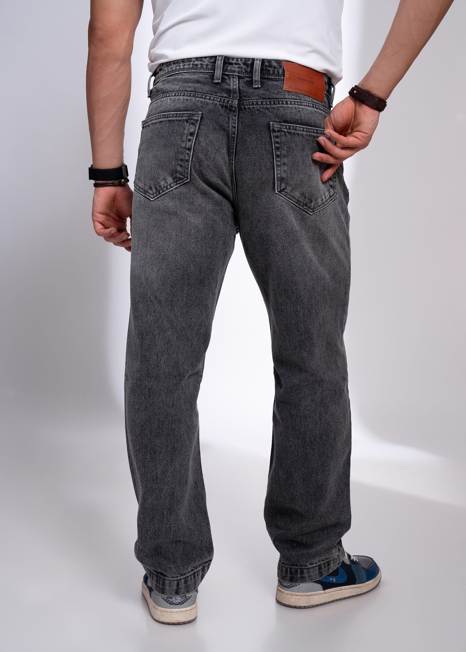 Tony D Faded Relaxed Fit Jeans: Grey