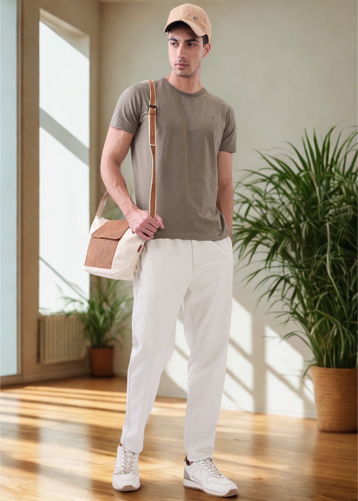 Arch Solid Half Sleeve T-Shirt: Dark Brown