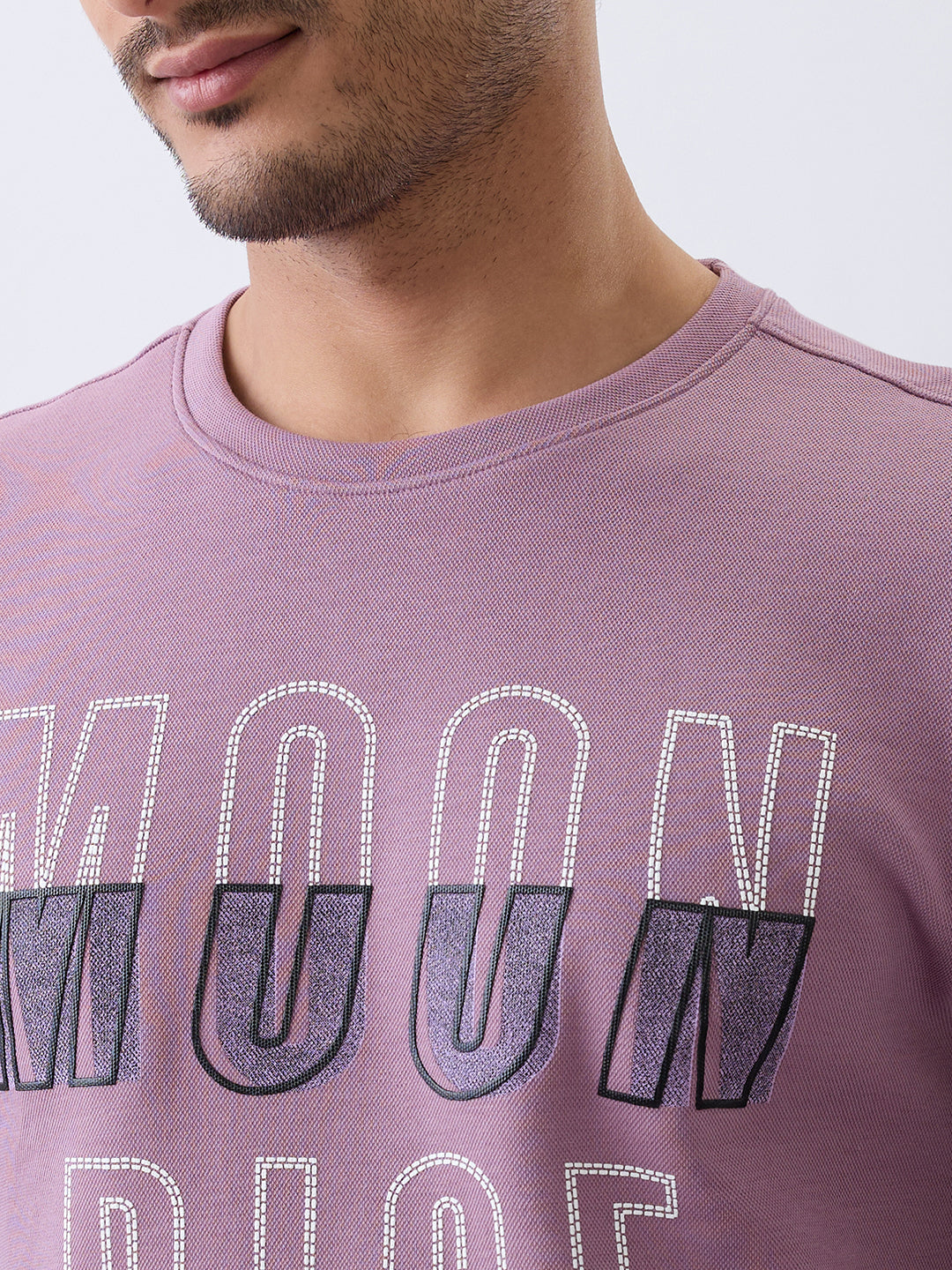 Moonrise Graphic Full Sleeve Pullover: Onion