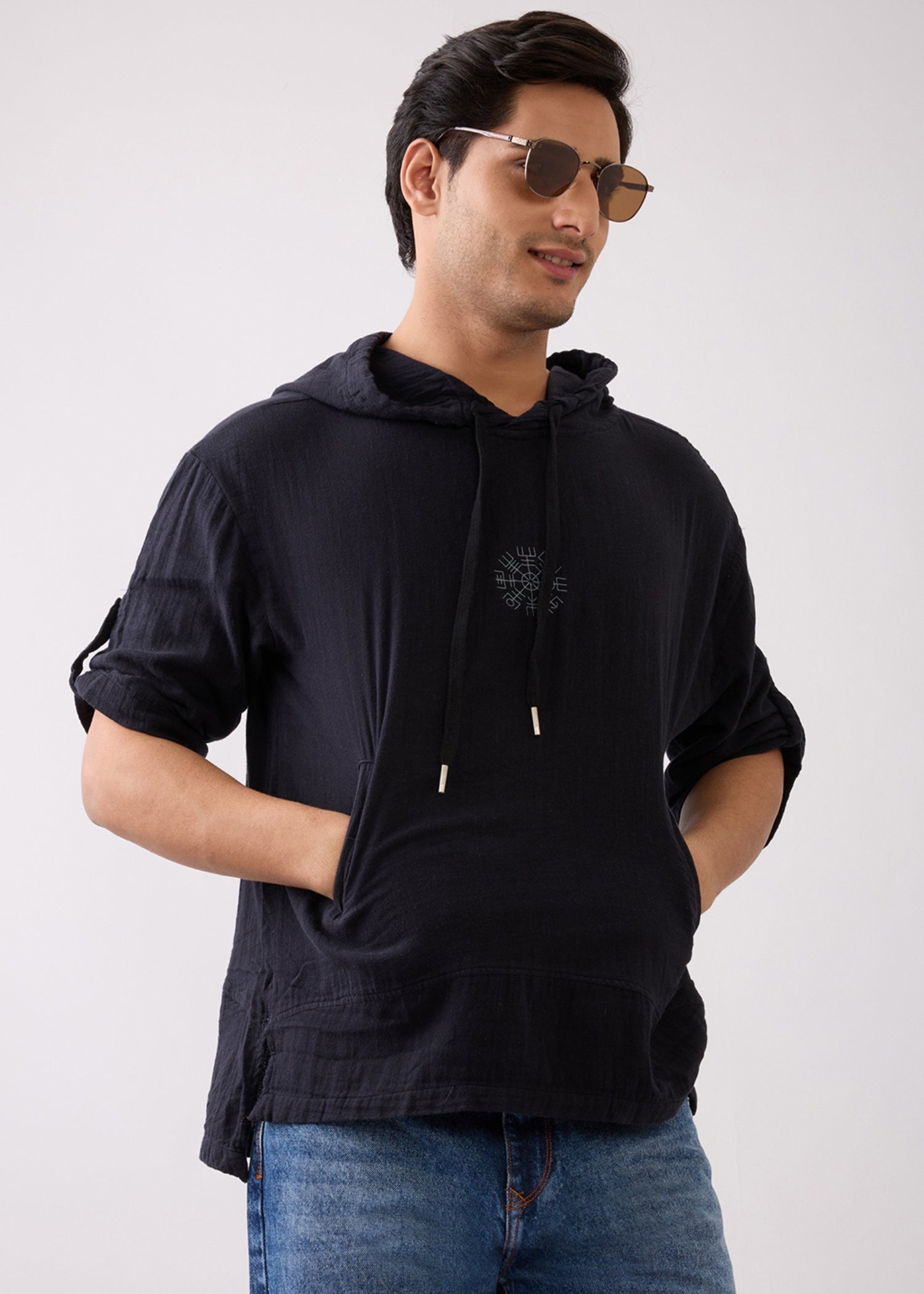 Prast Textured Short Sleeve Hoodie: Black