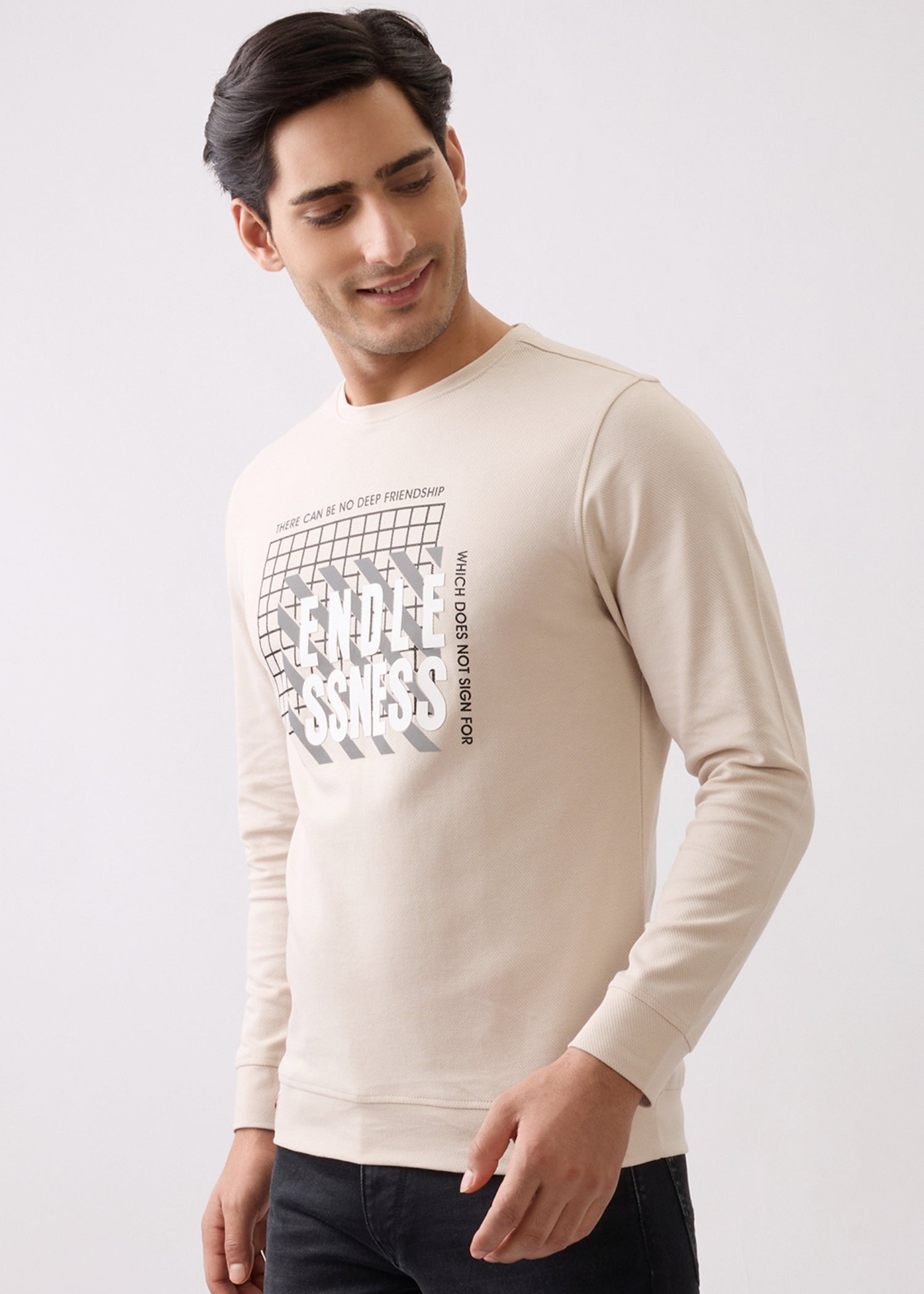 Deep Graphic Full Sleeve Sweatshirt: Cream