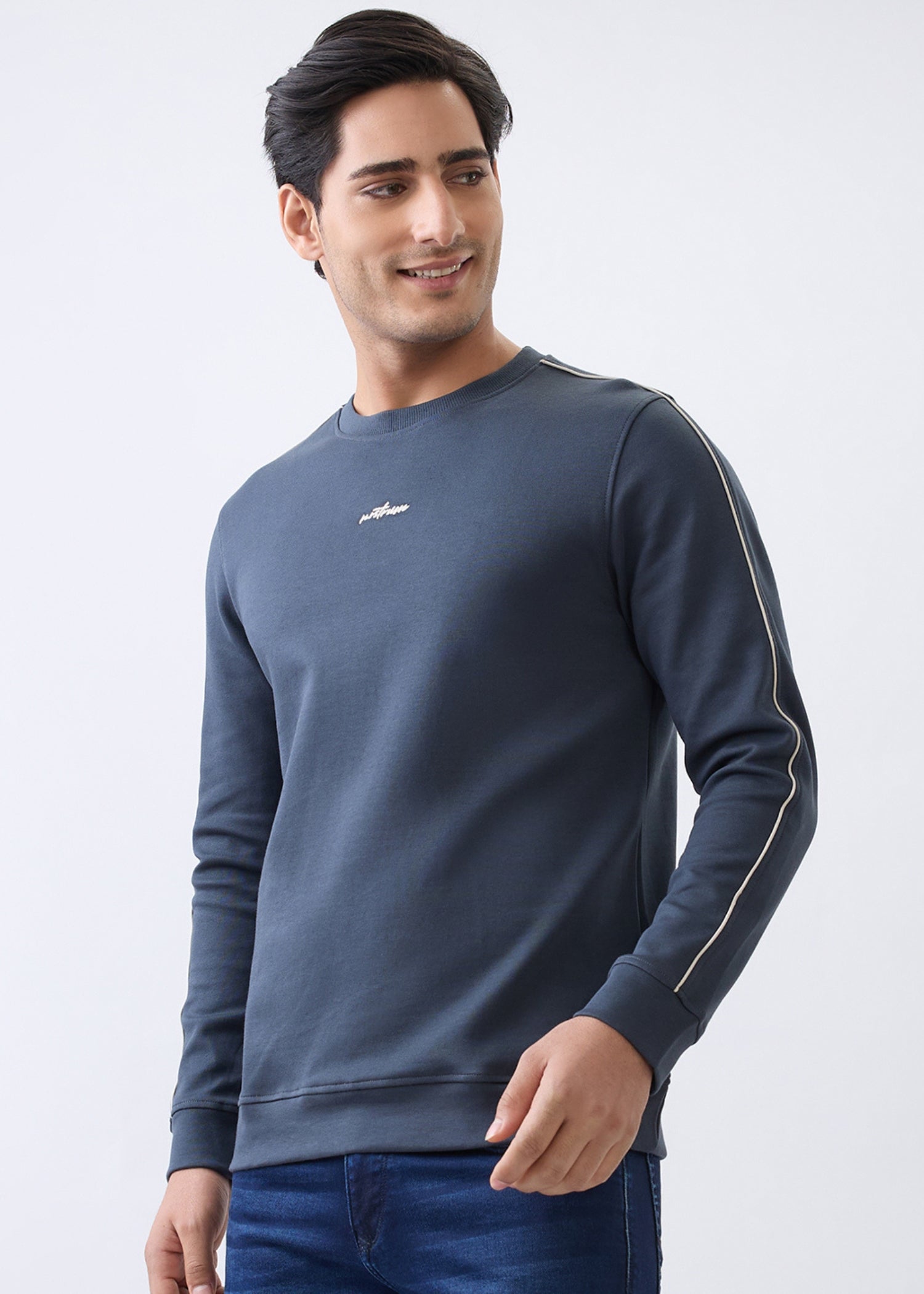 Enlish Embroidered Full Sleeve Pullover: Charcoal