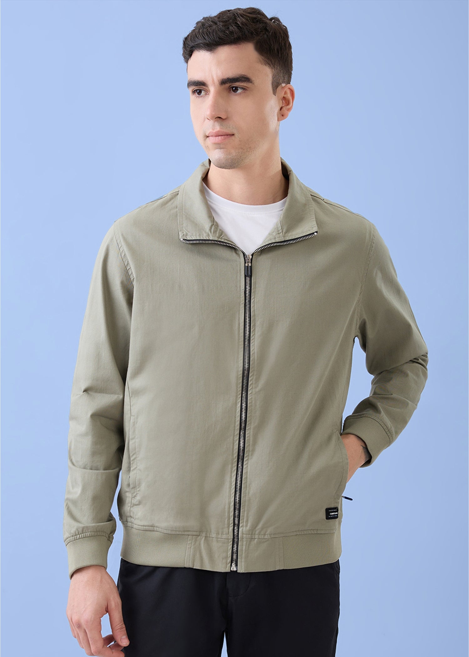 Ovar Spread Collar Zipper: Pista