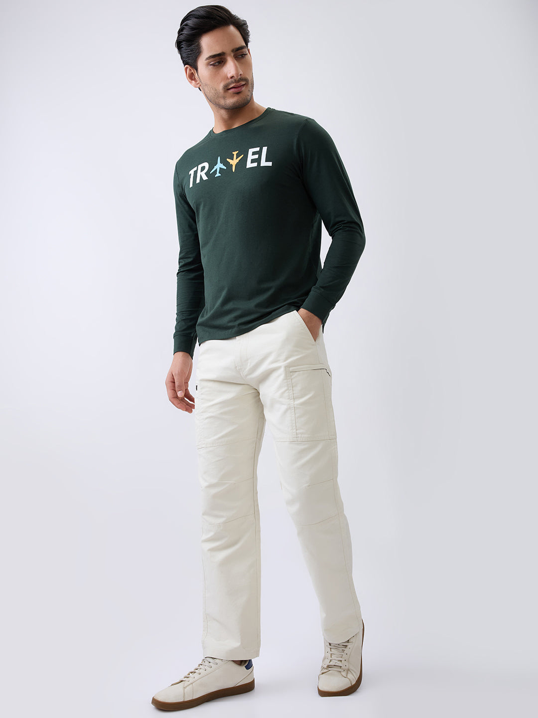 Travel Graphic Full Sleeve Pullover: Bottle Green
