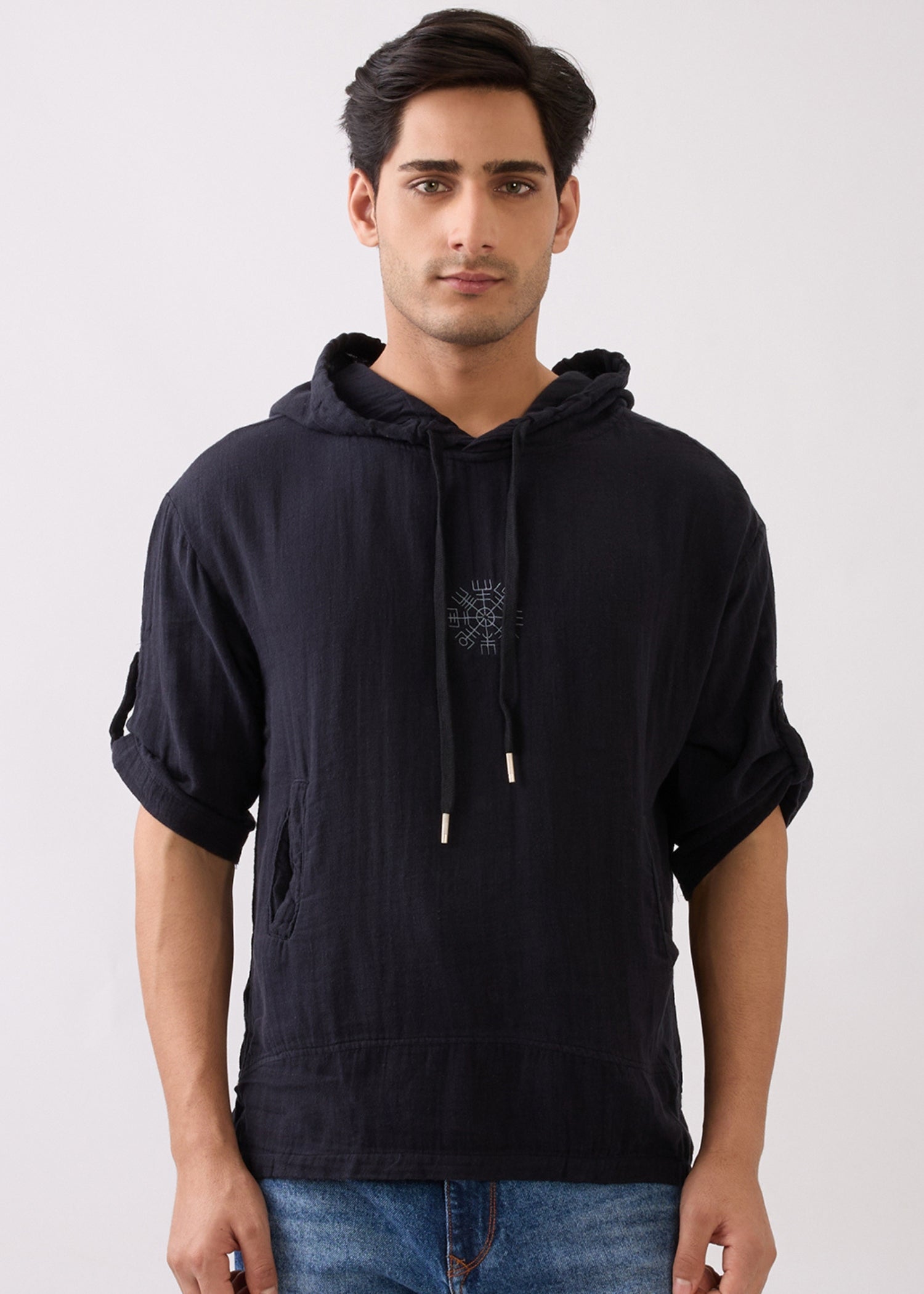 Prast Textured Short Sleeve Hoodie: Black