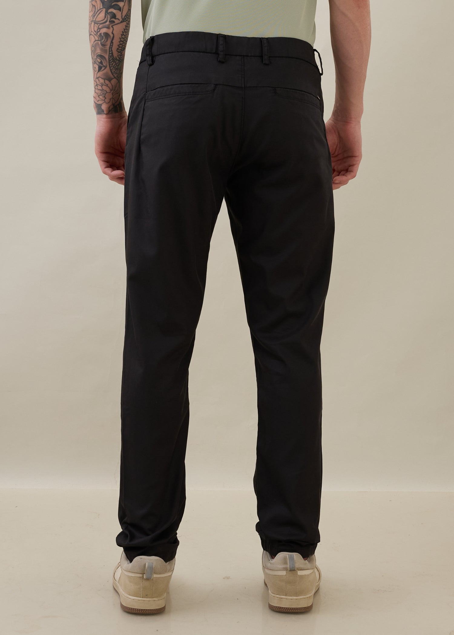 Karpen Straight fit Trousers: Black