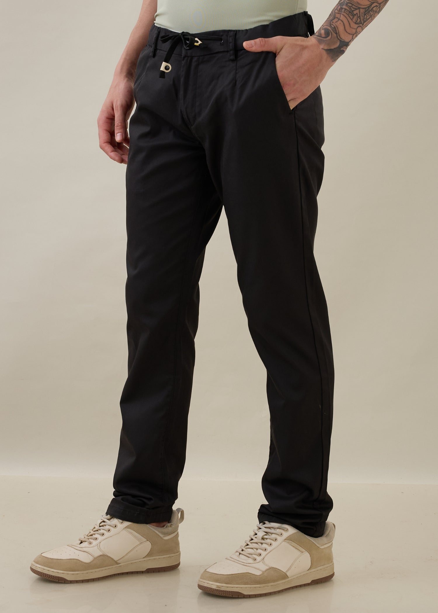 Karpen Straight fit Trousers: Black