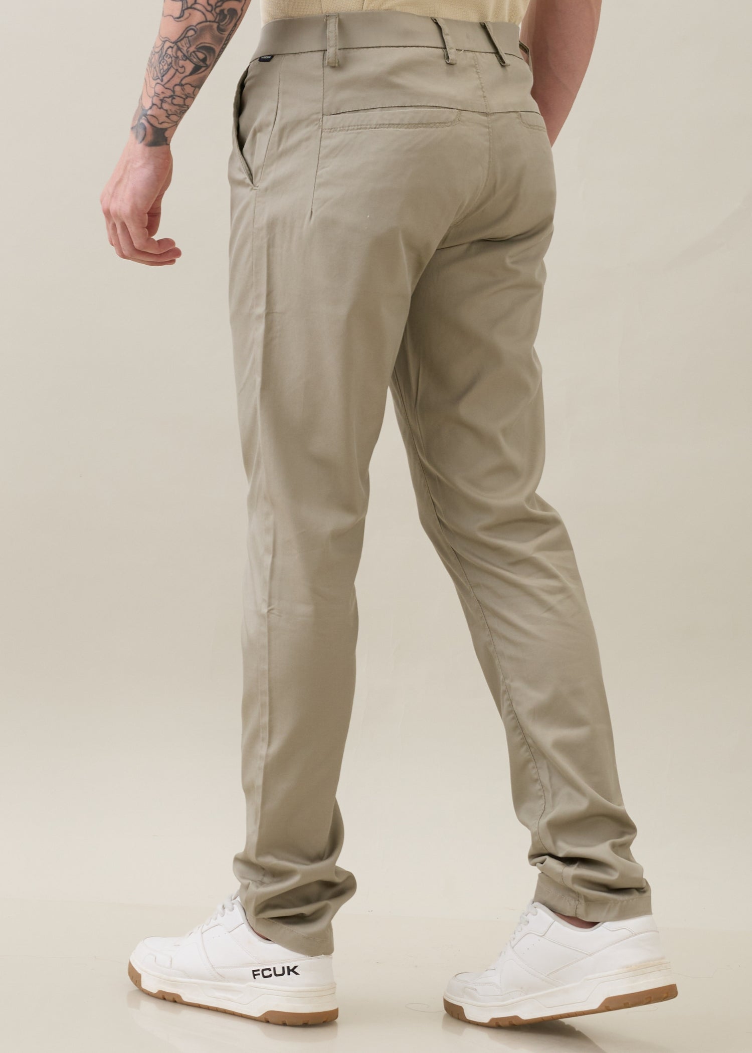 Karpen Straight fit Trousers: Pista