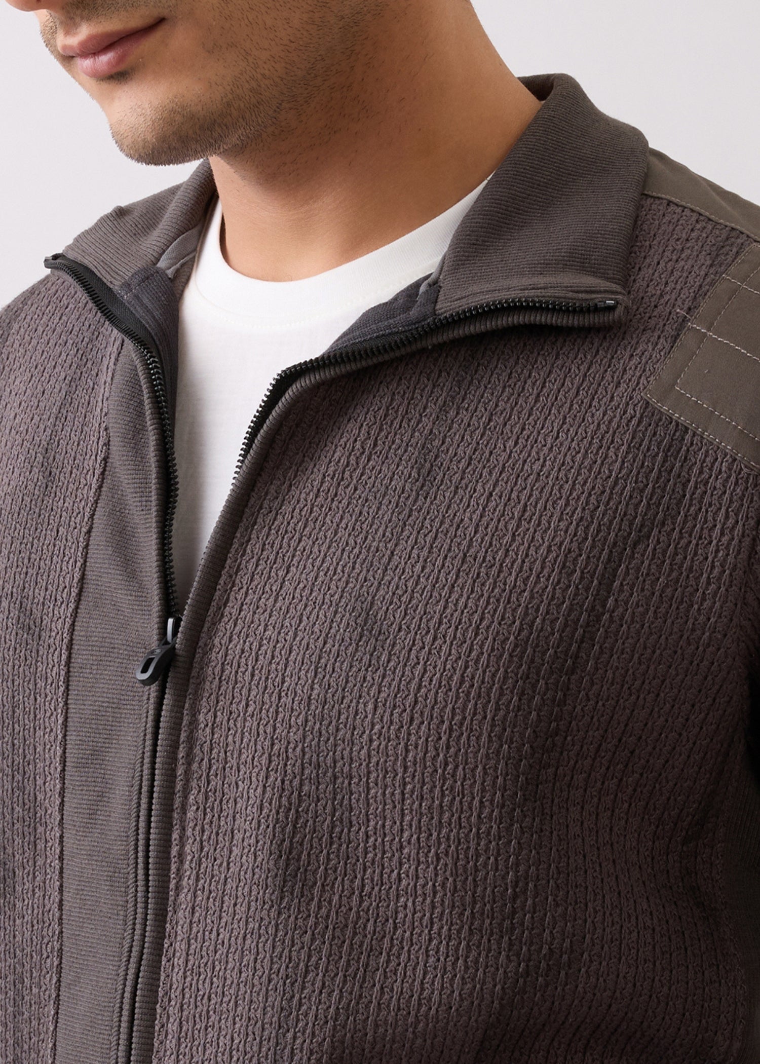 Taket Zipper Jacket: Charcoal
