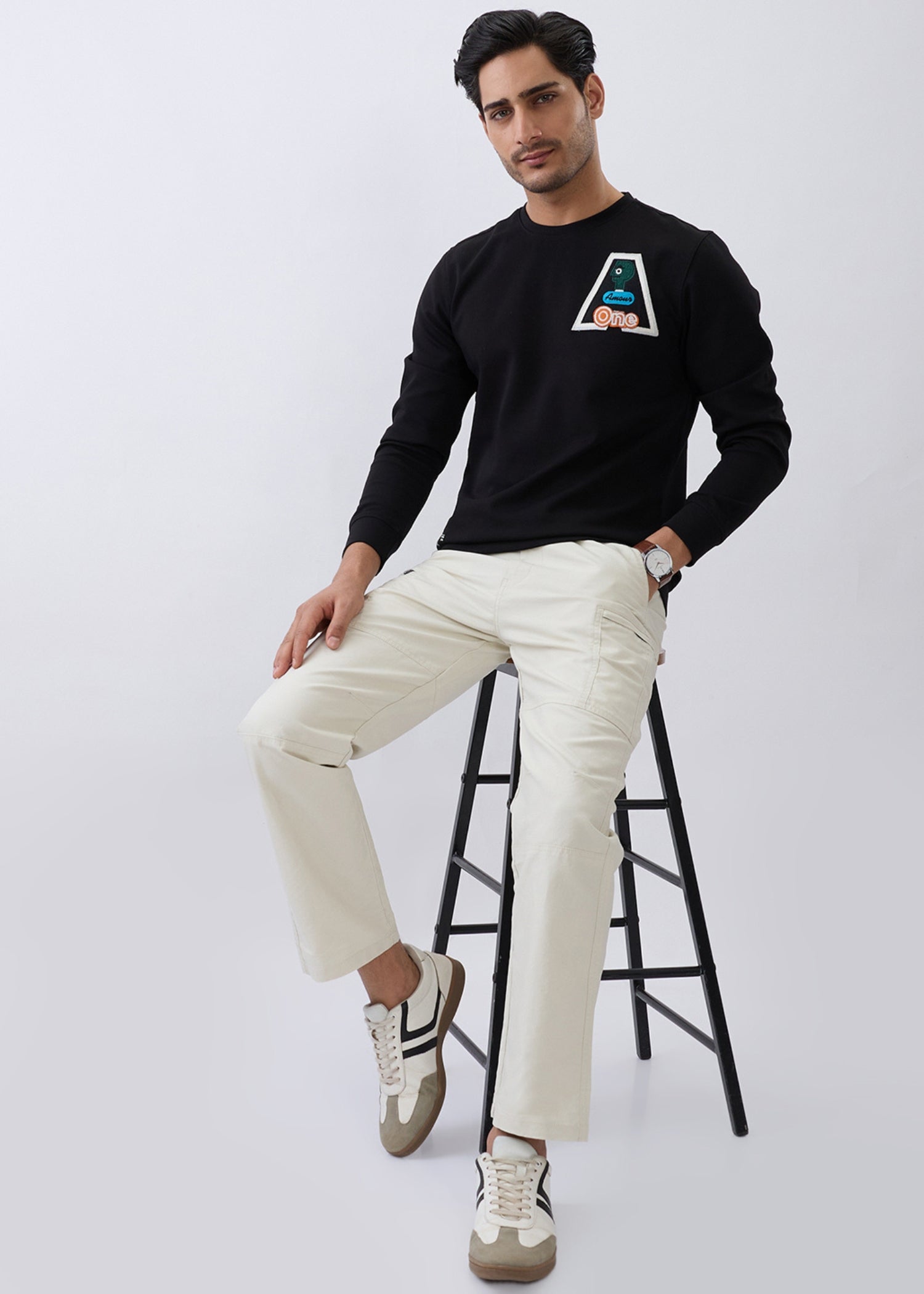 Amour Graphic Full Sleeve Sweatshirt: Black