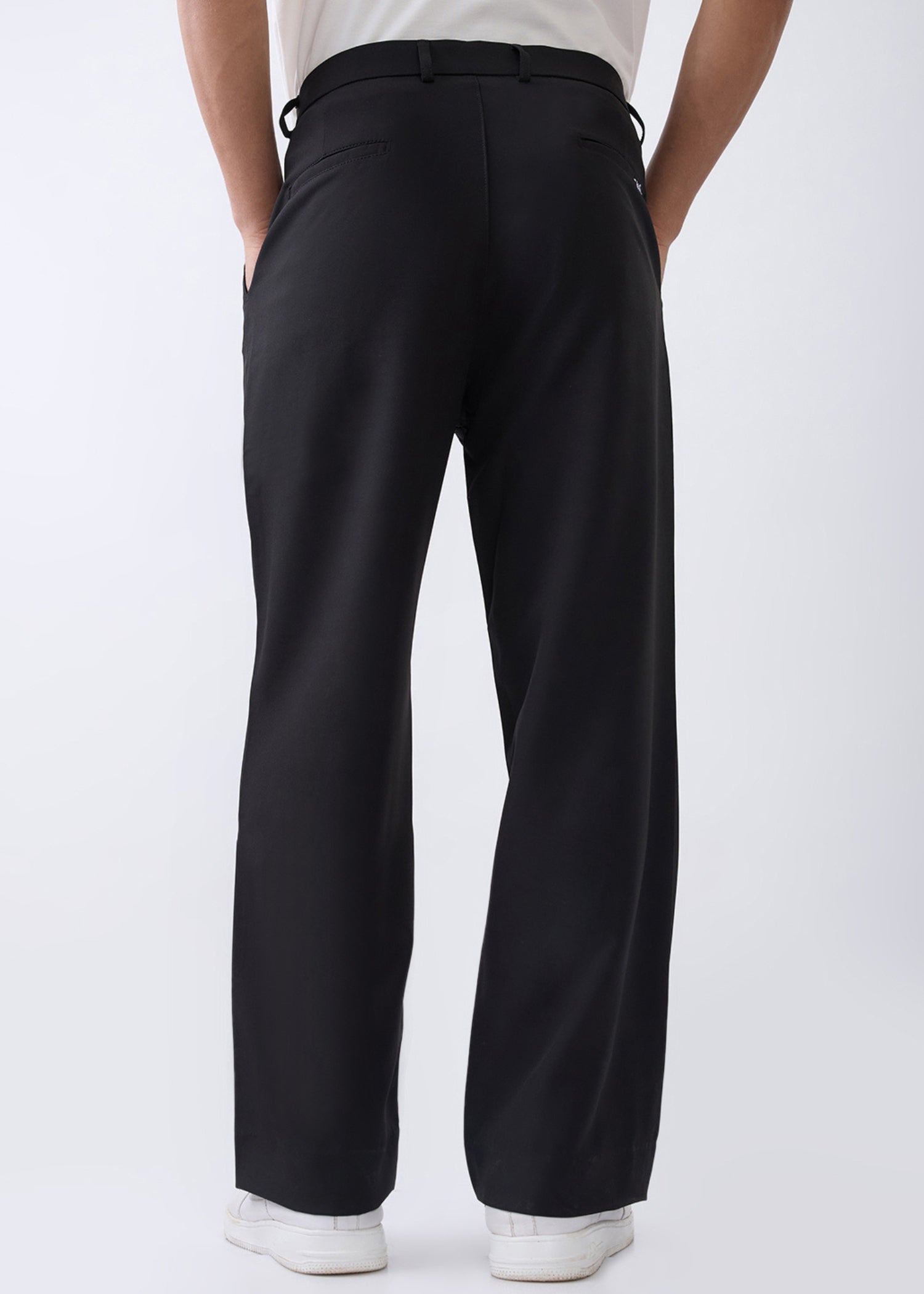 Trois Korean Fit Trousers: Black