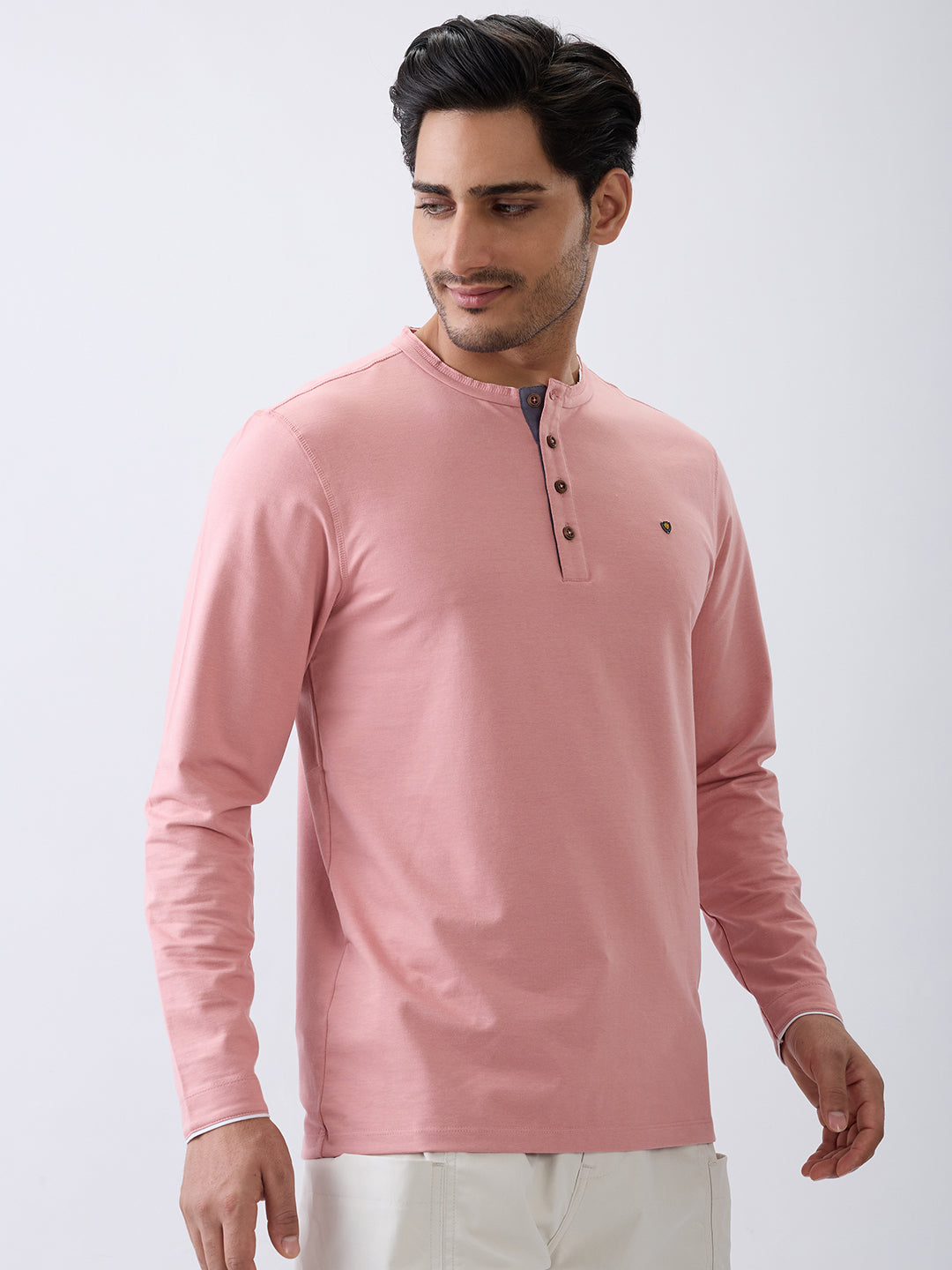 Finite Henley Fitted T-Shirt: Peach