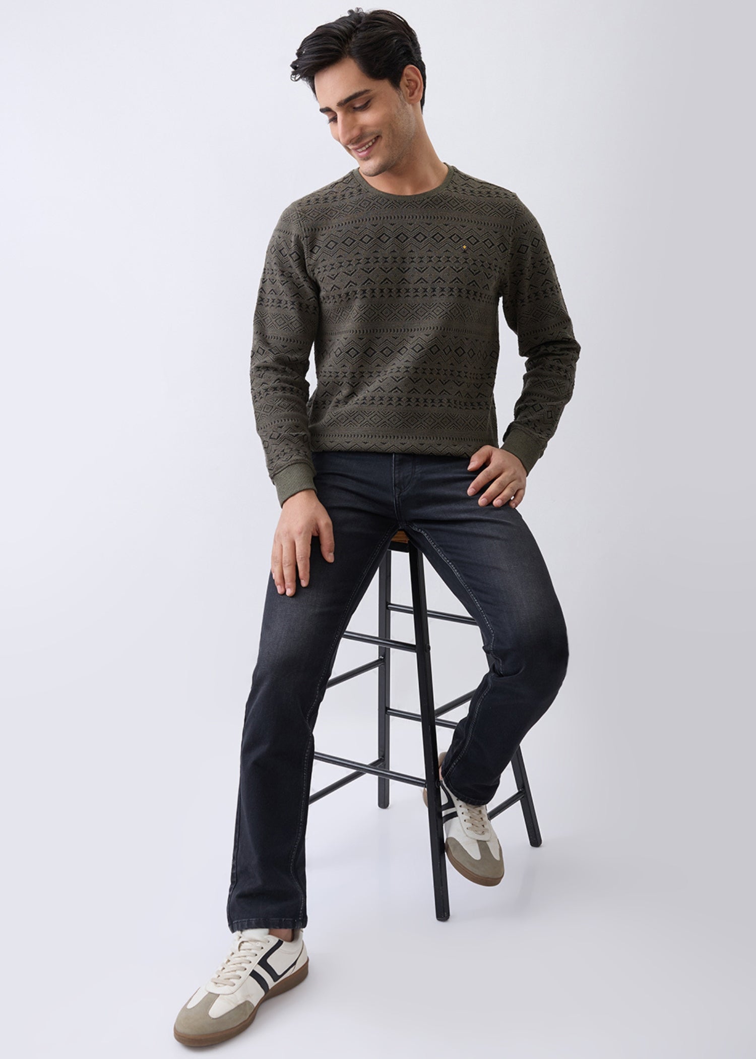 Graze Printed Full Sleeve Pullover: Olive