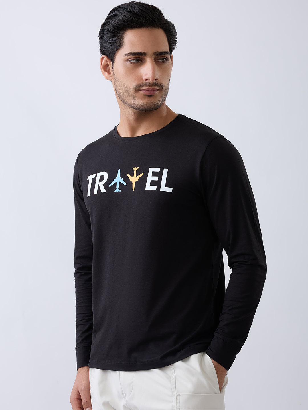 Travel Graphic Full Sleeve Pullover: Black