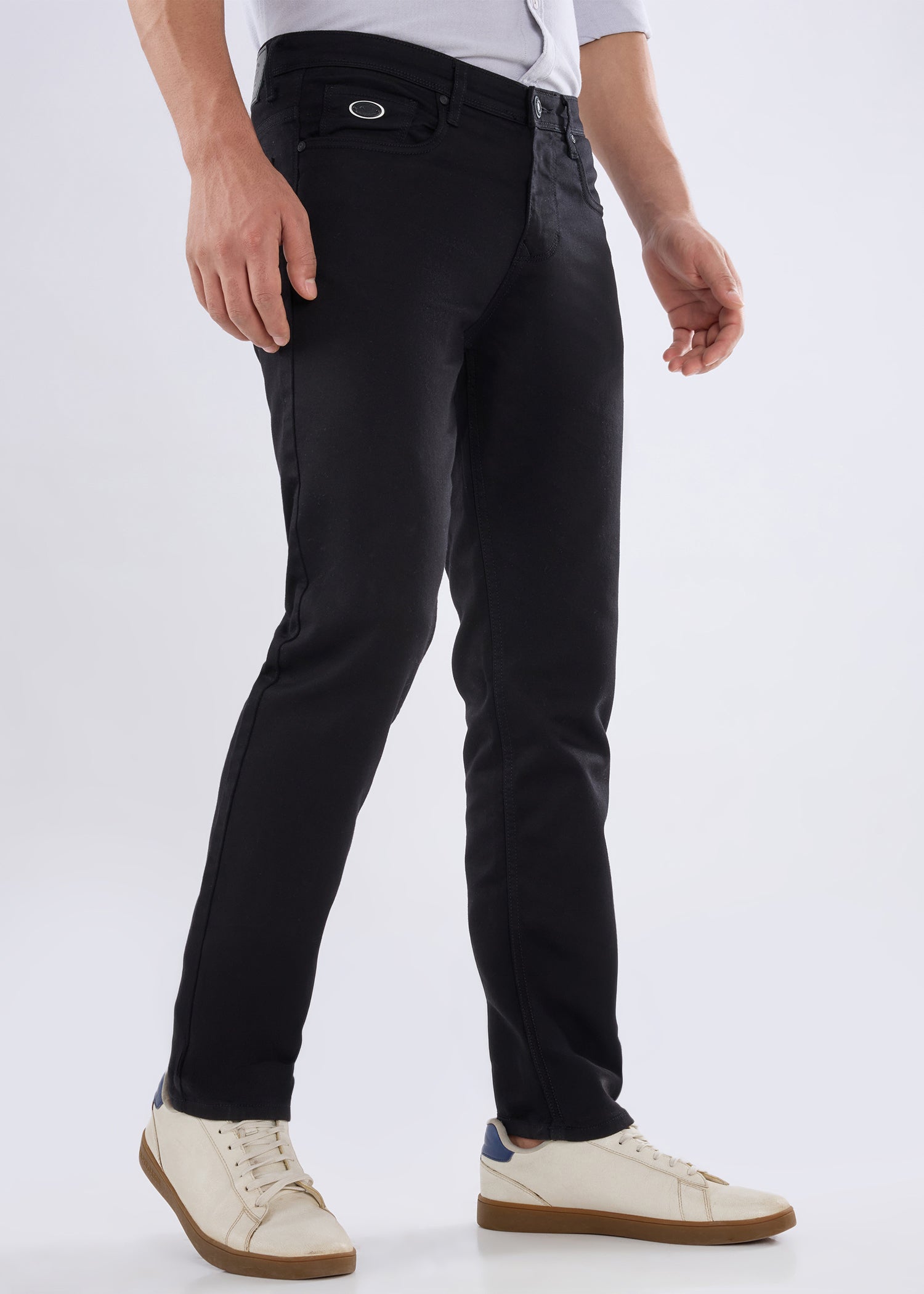 Stunner Solid Regular Fit Jeans: Black