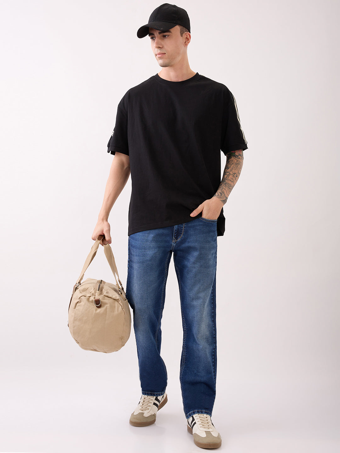 Fondent Oversized T-Shirt: Black