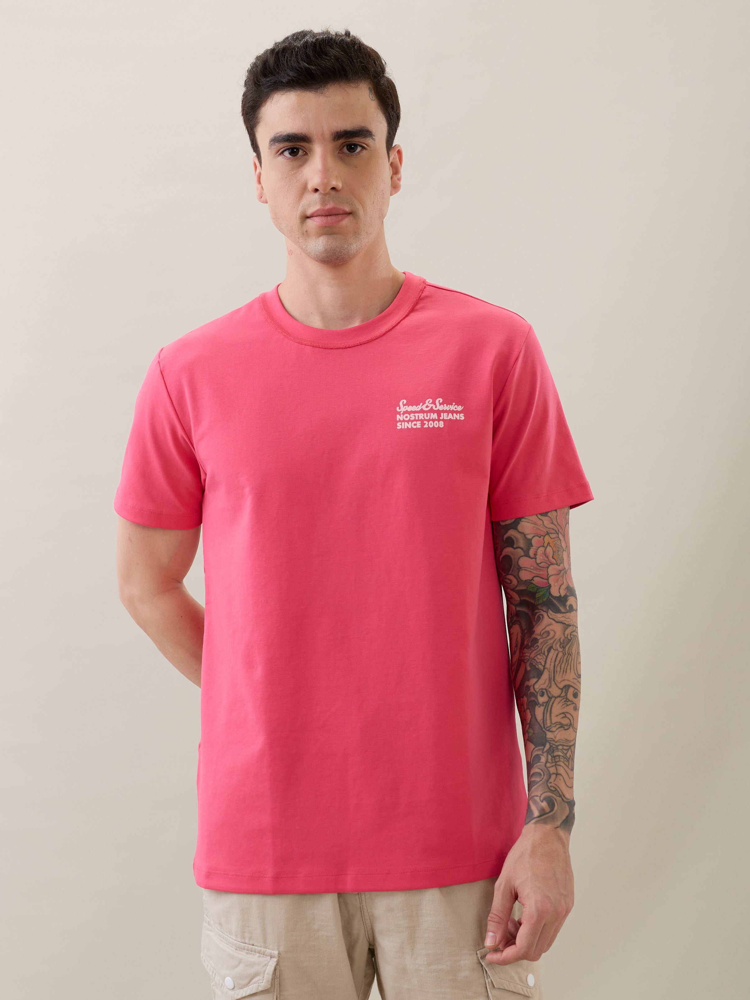 Discrete Graphic T-shirt: Pink