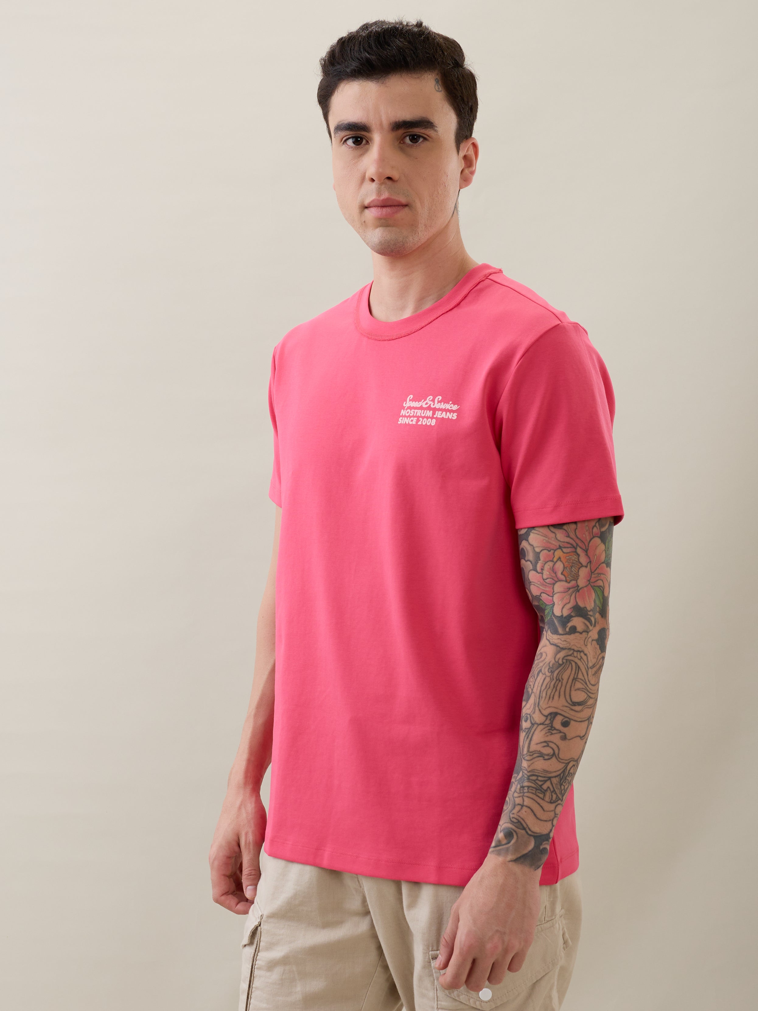 Discrete Graphic T-shirt: Pink