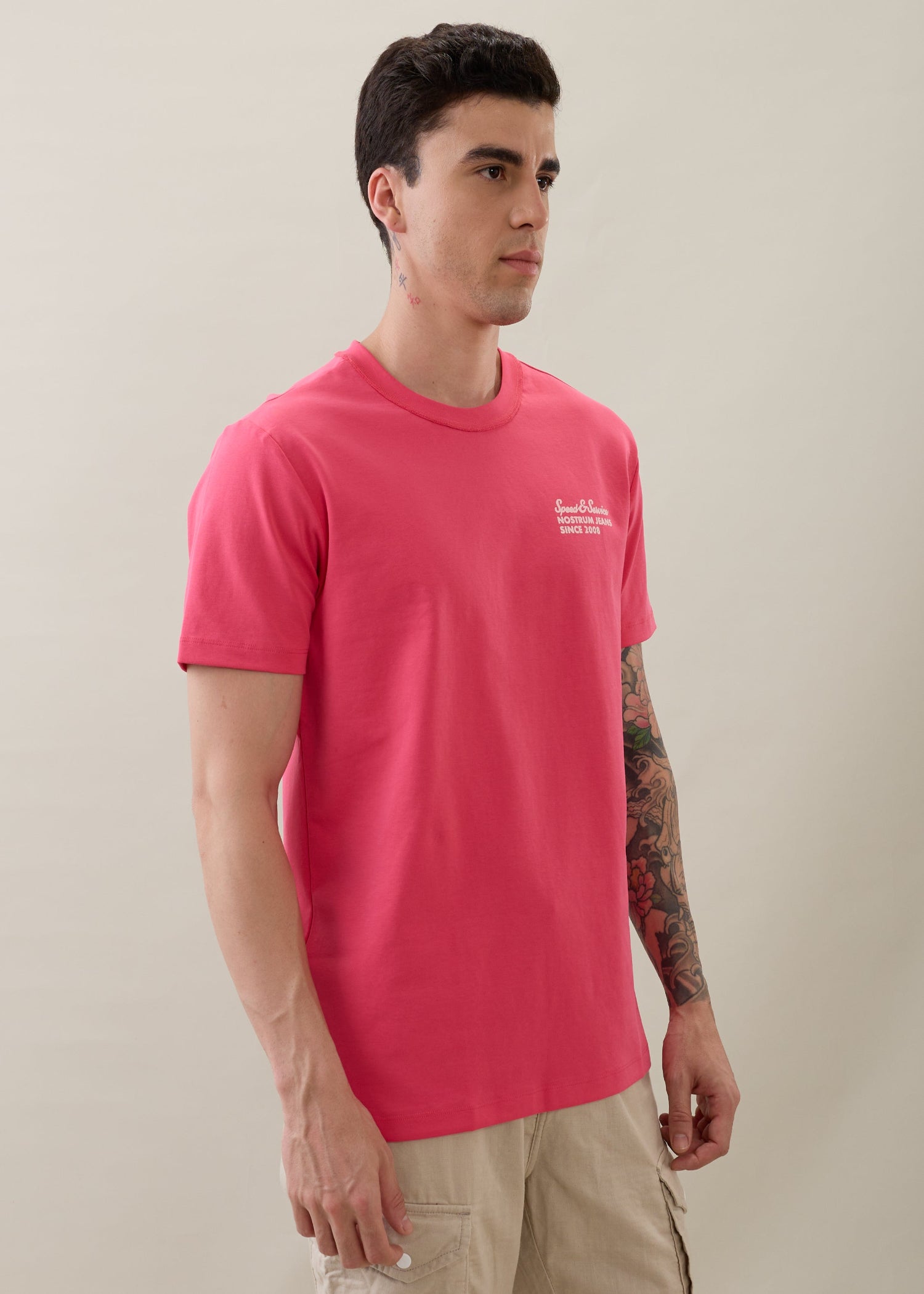 Discrete Graphic T-shirt: Pink