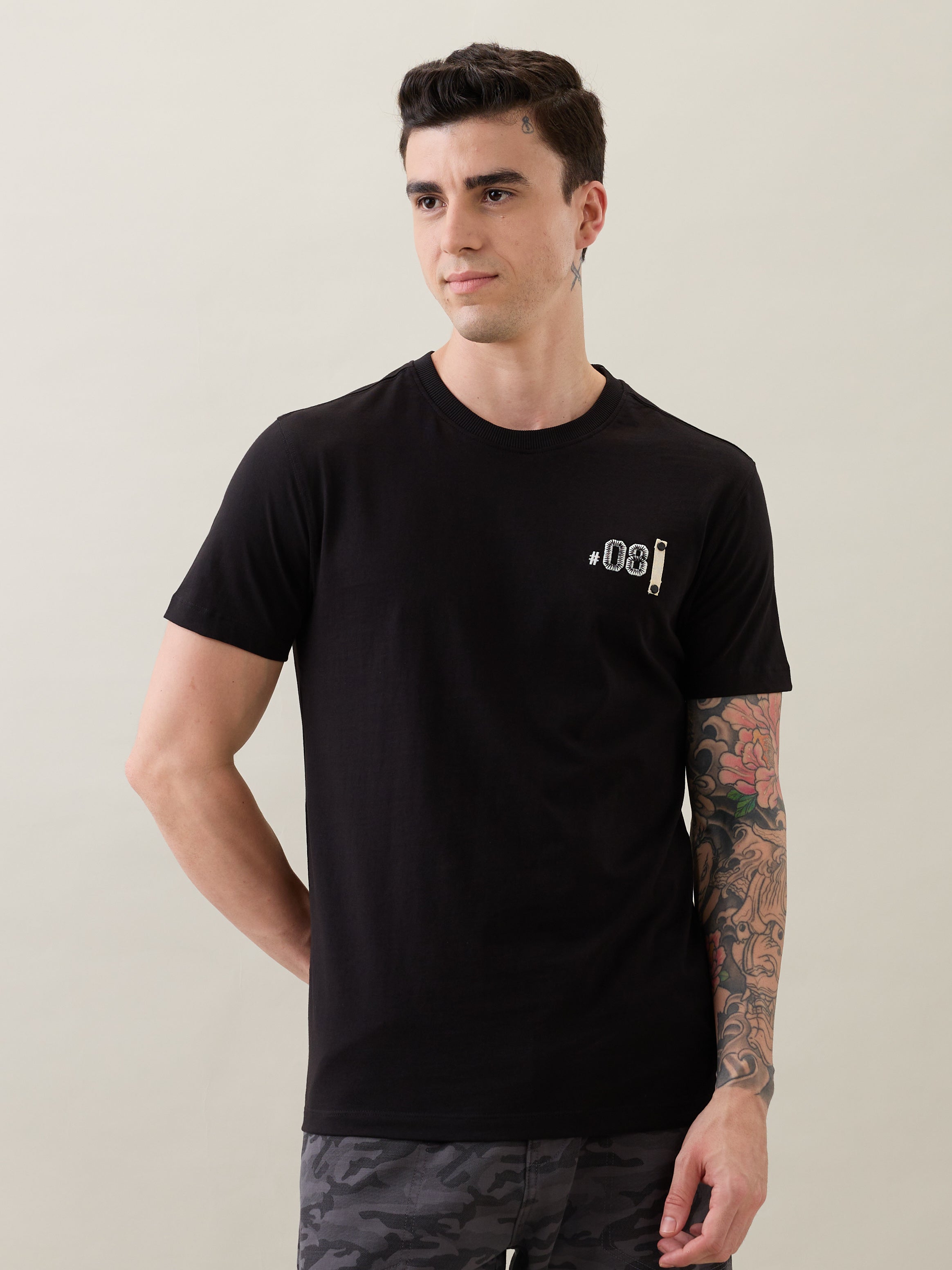 Exness Graphic Print T-shirt: Black