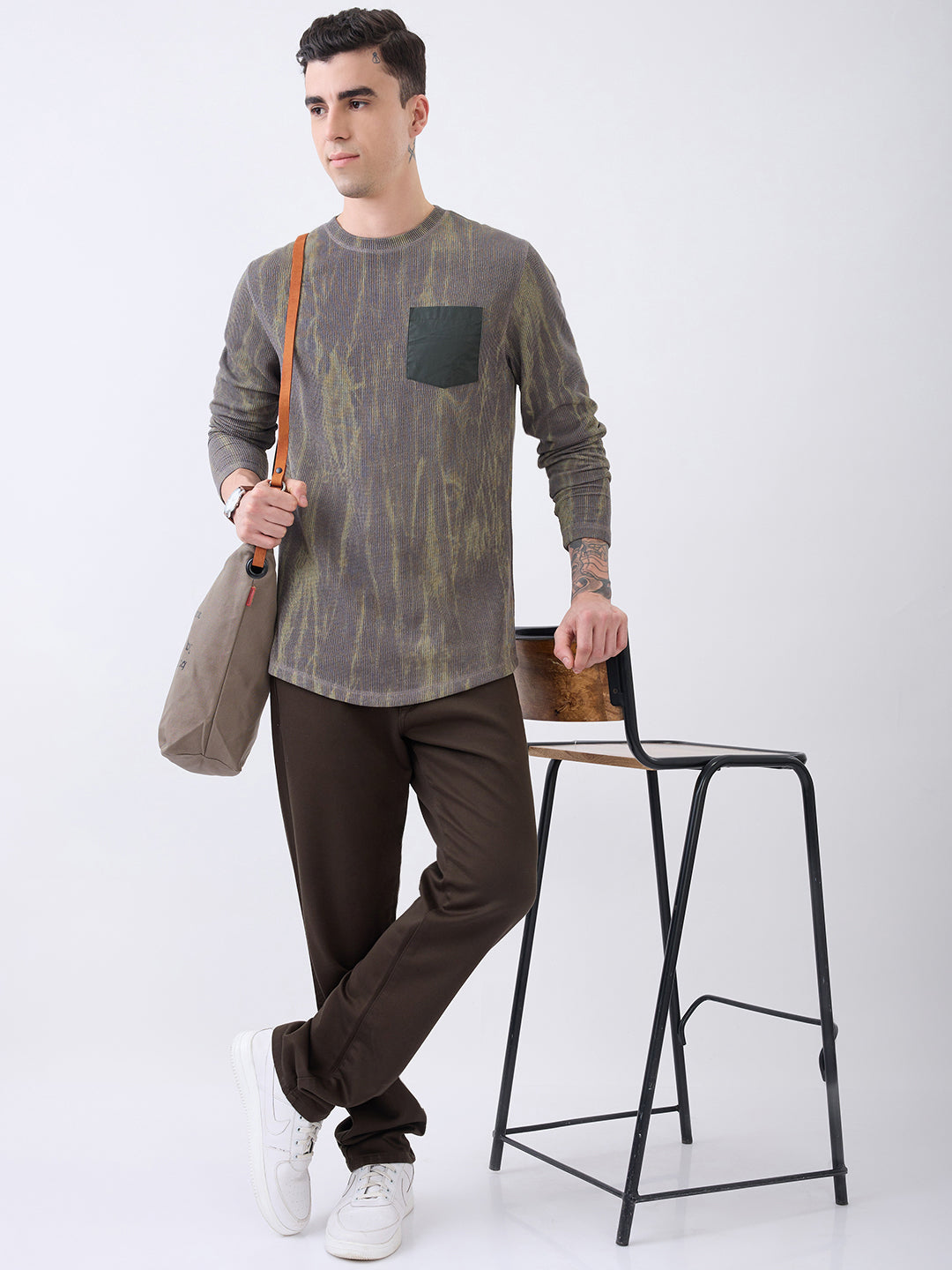 Pockets Distressed Pullover: Mouse