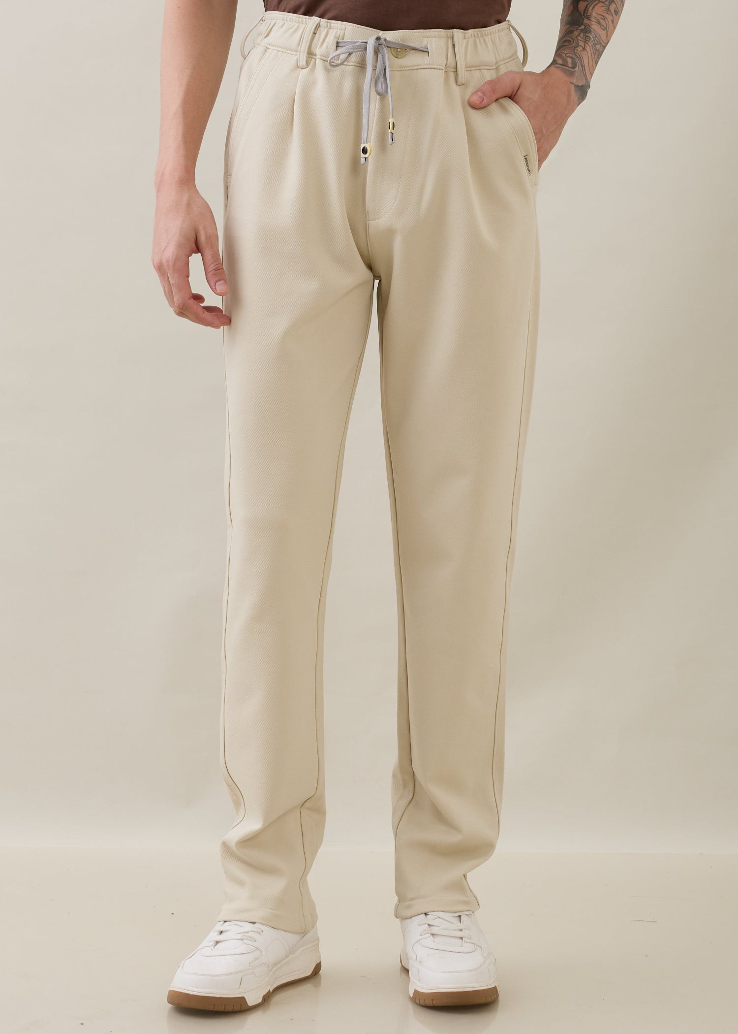 Draycott Relaxed Fit Trouser: Cream