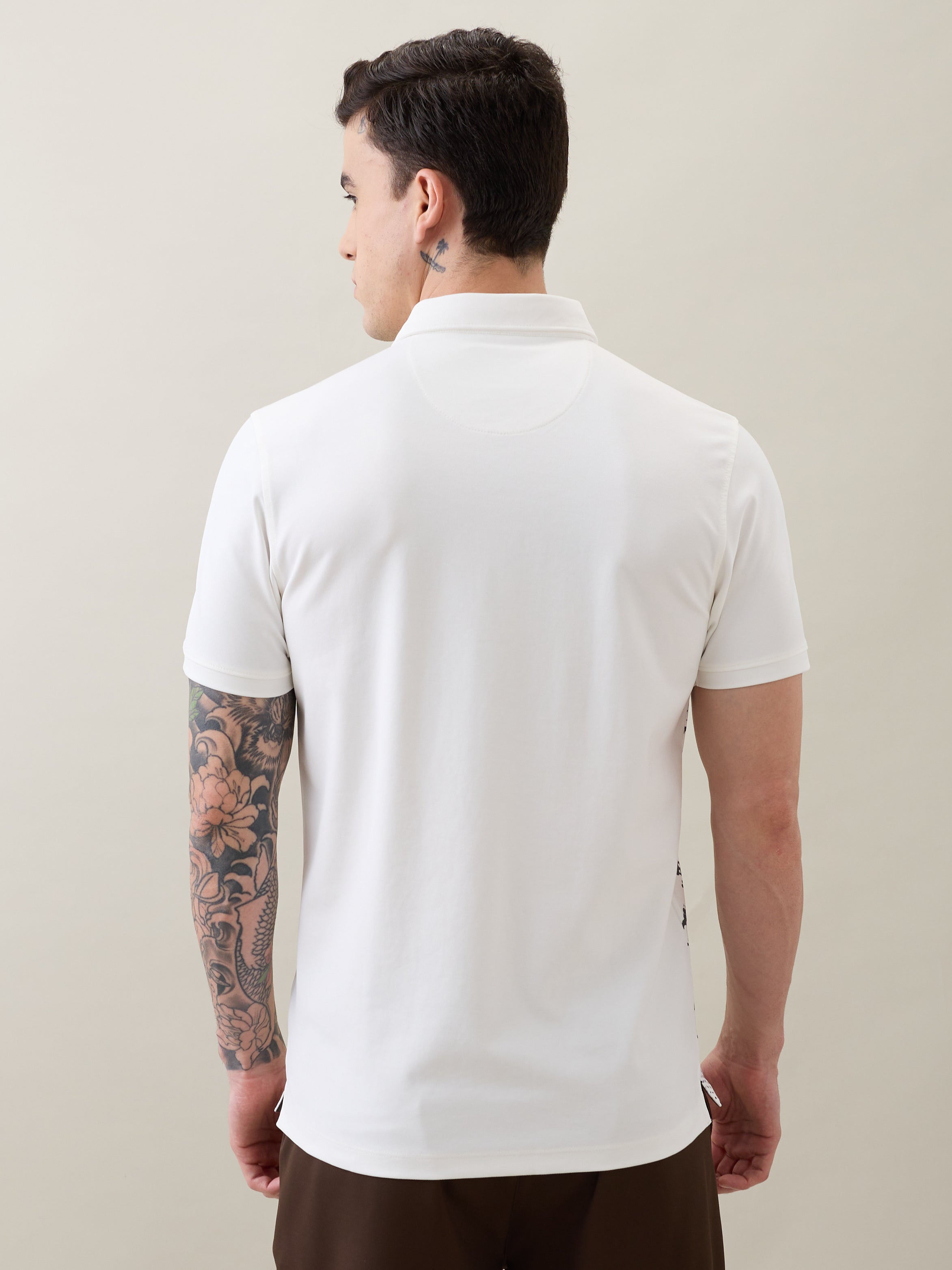 Sniffy Graphic Polo T-Shirt: White