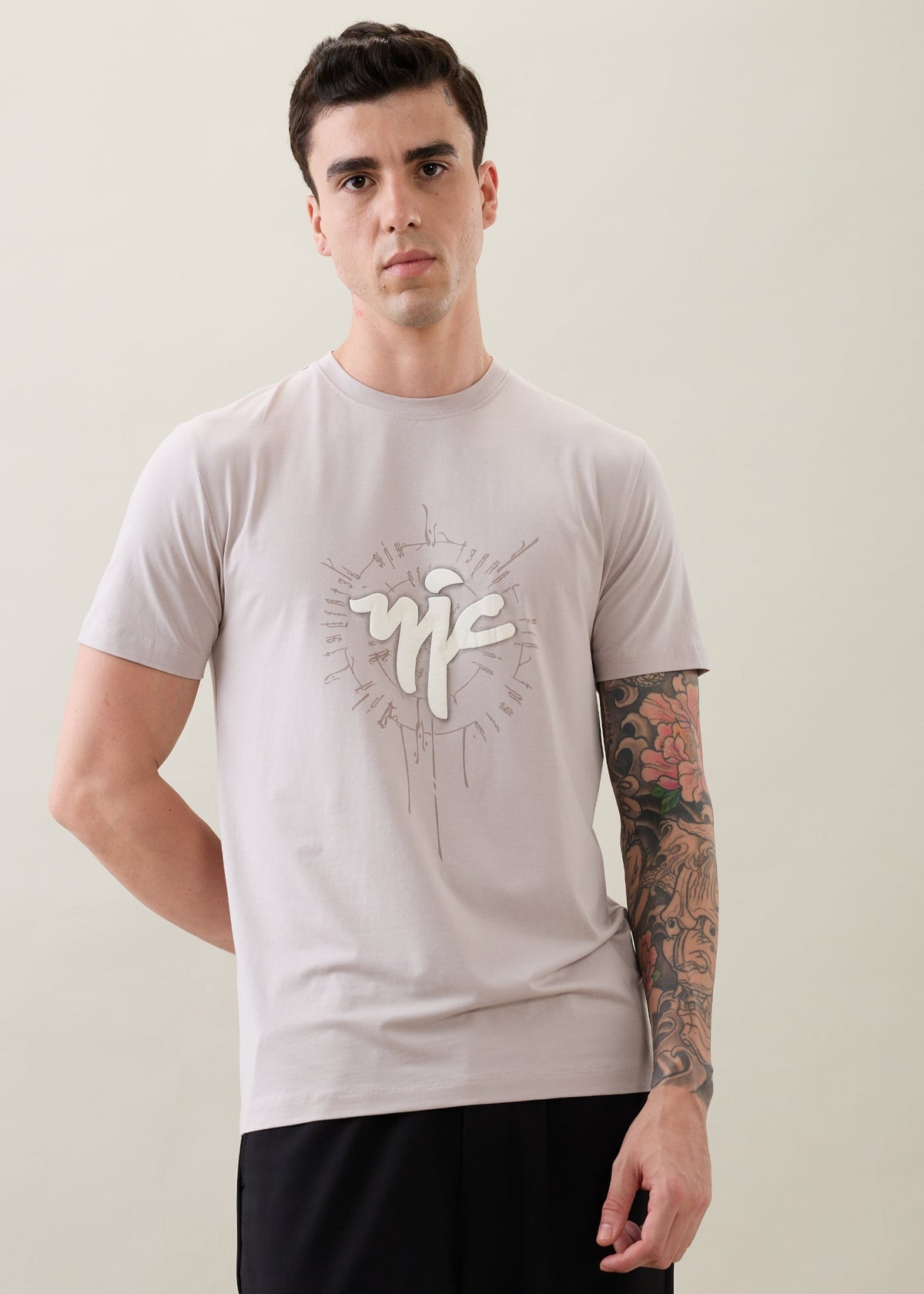Enchant Graphic Print T-shirt: L.Grey
