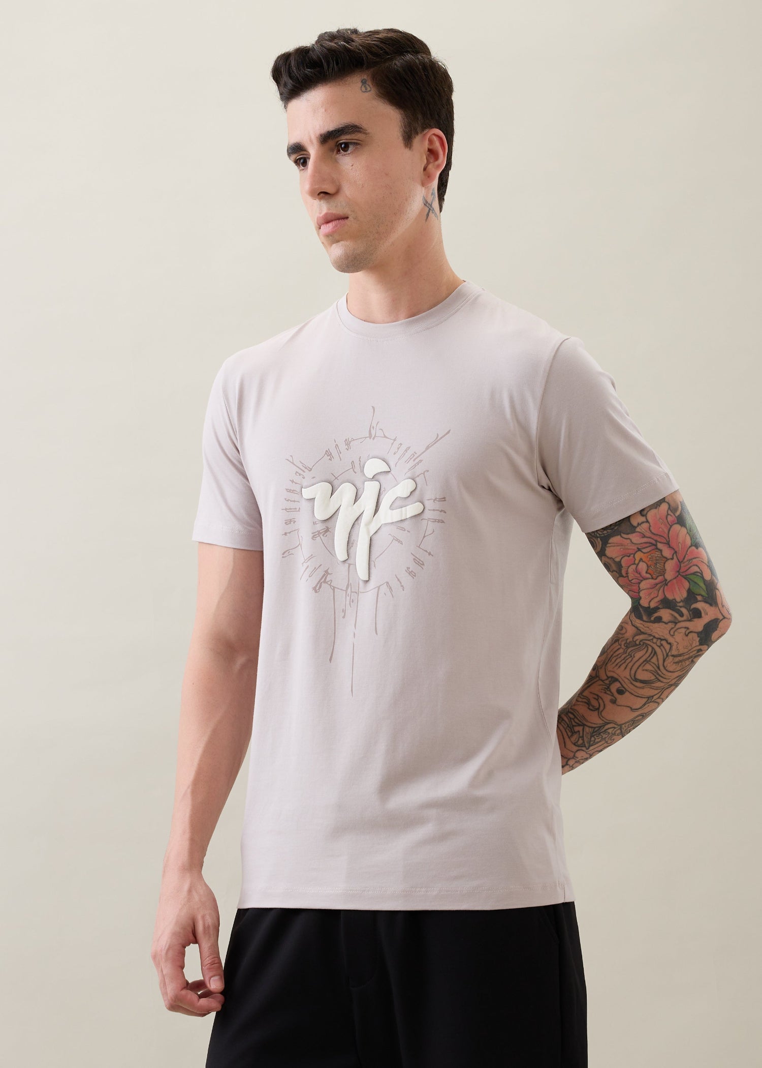 Enchant Graphic Print T-shirt: L.Grey
