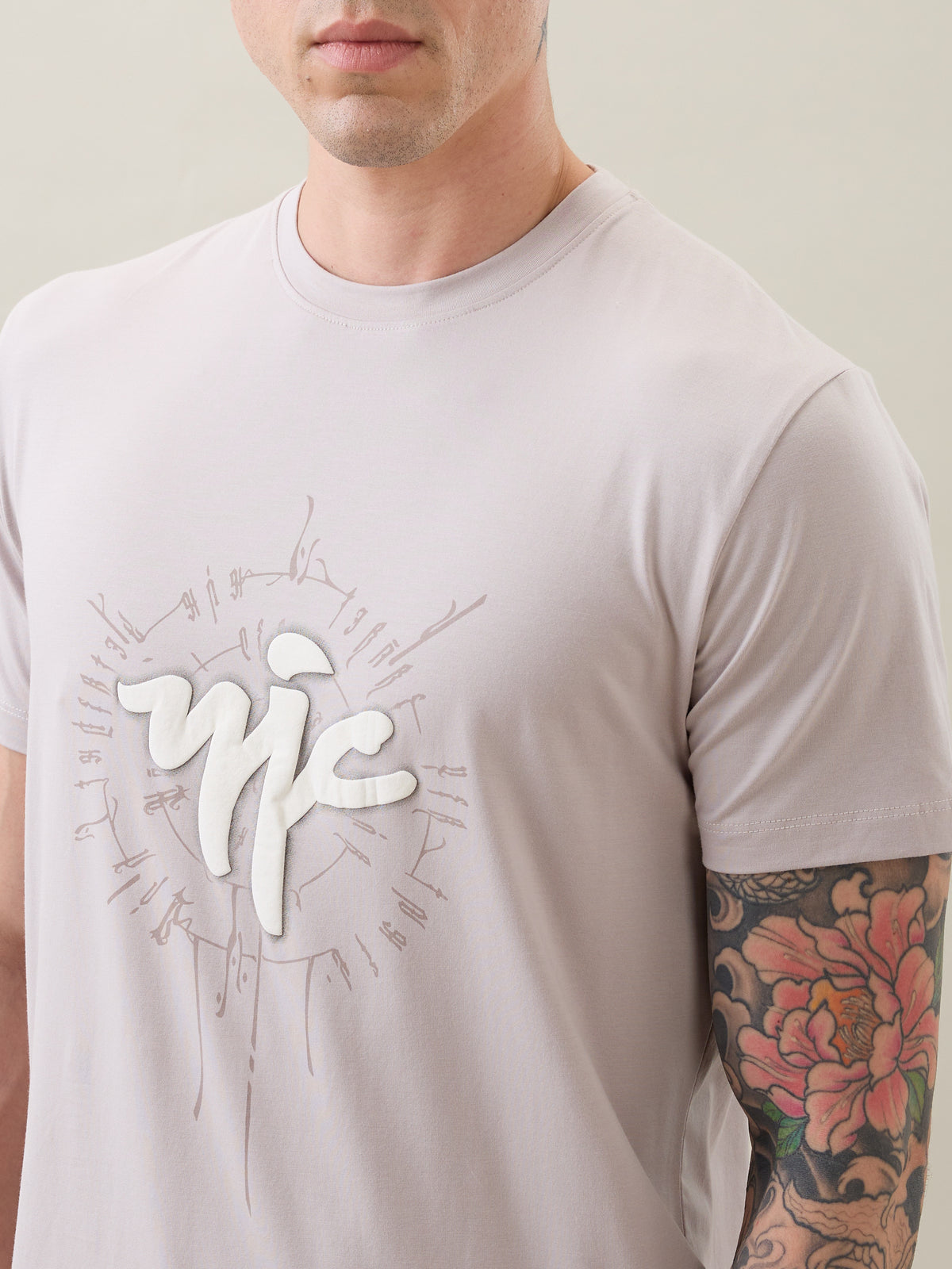 Enchant Graphic Print T-shirt: L.Grey