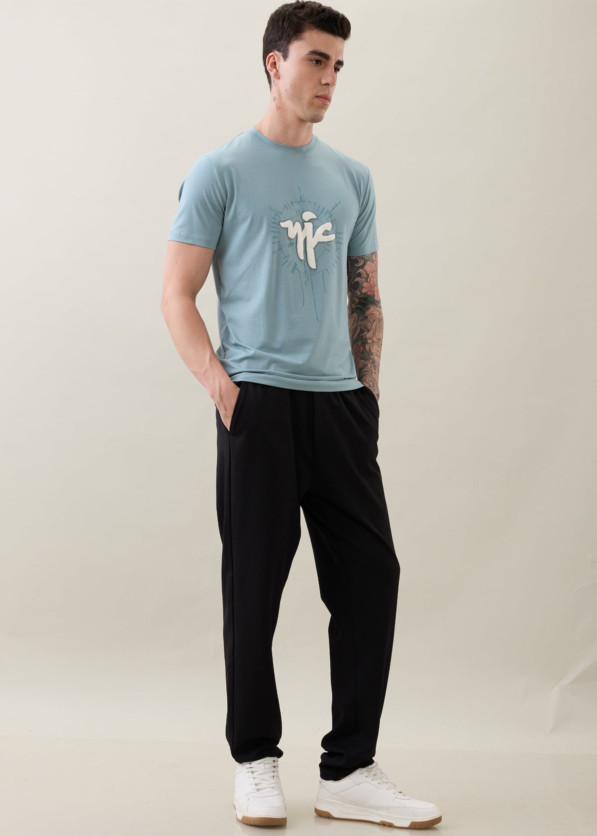 Enchant Graphic Print T-shirt: Coral Blue