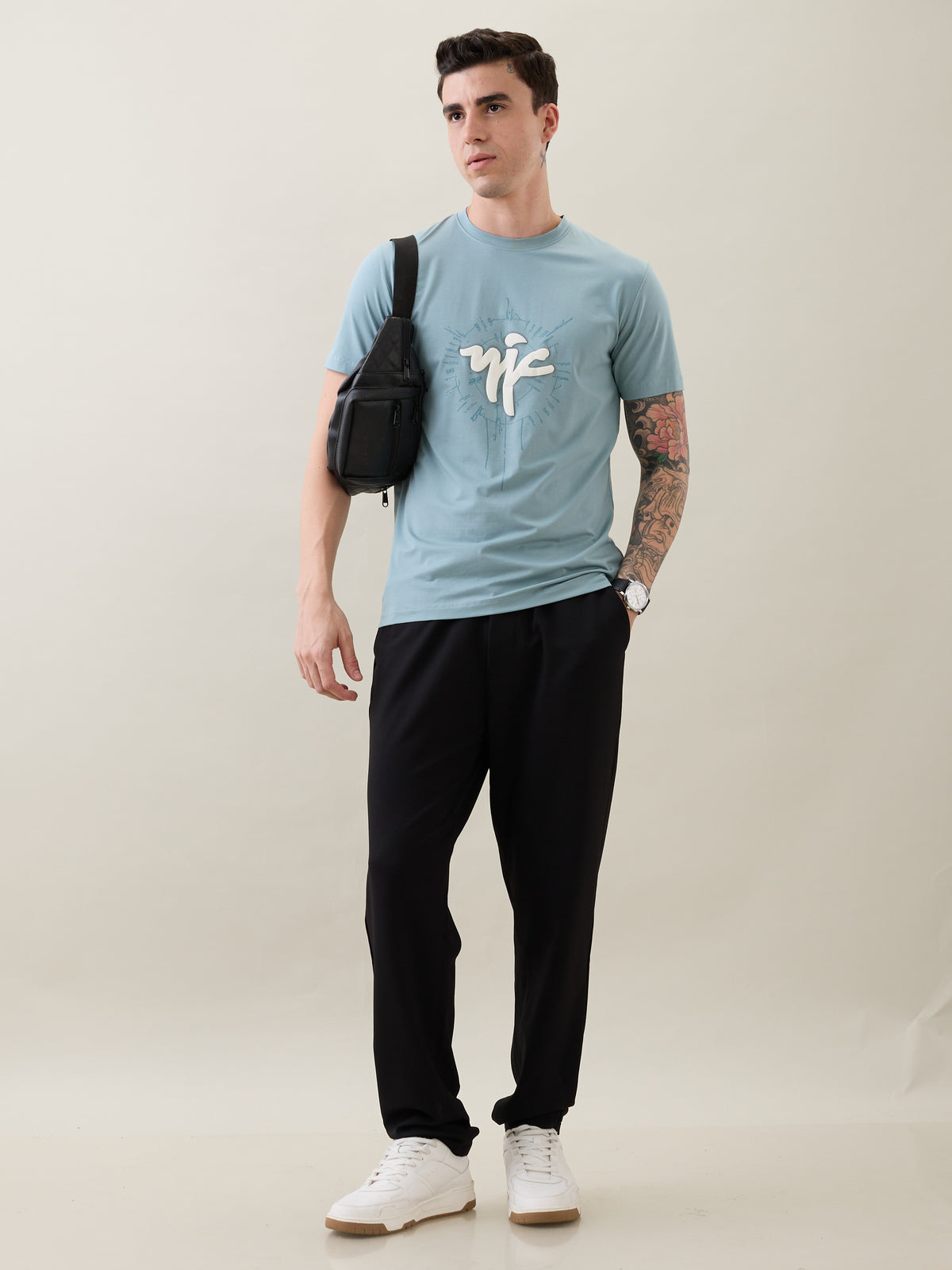 Enchant Graphic Print T-shirt: Coral Blue