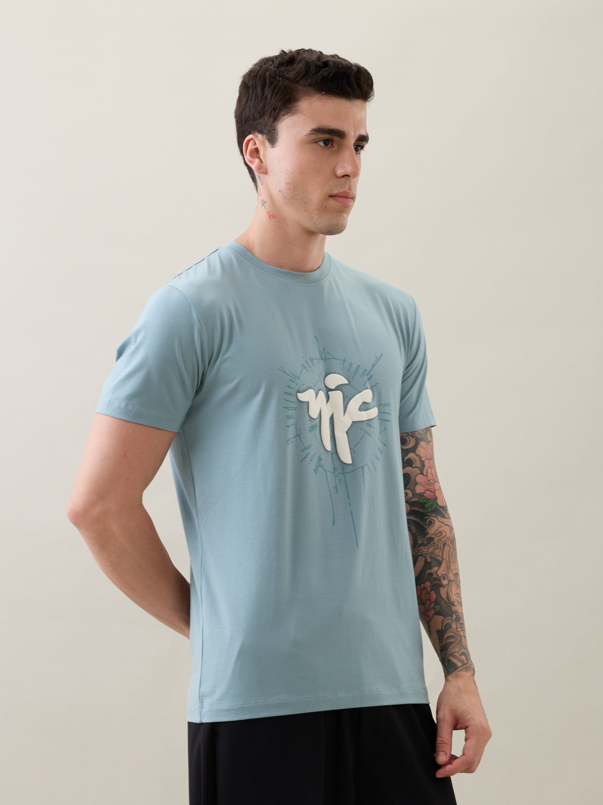 Enchant Graphic Print T-shirt: Coral Blue