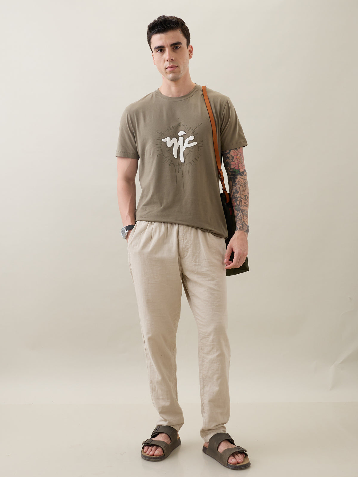 Enchant Graphic Print T-shirt: D.Brown
