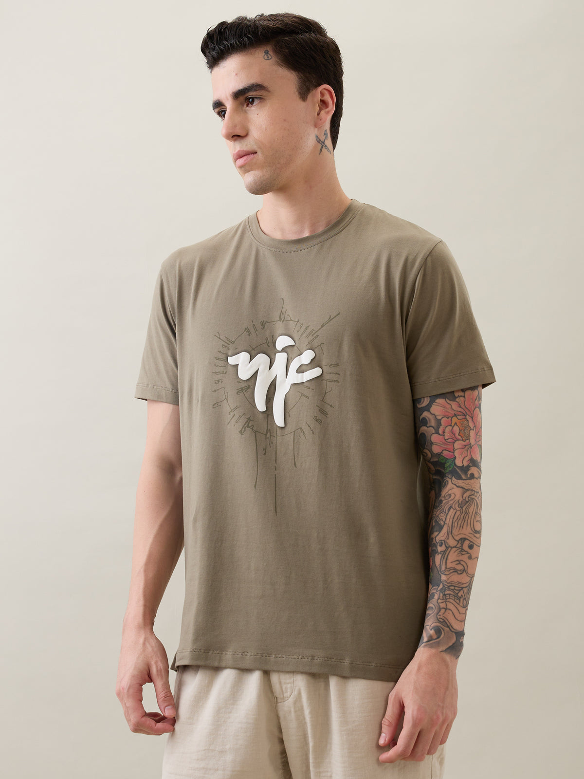 Enchant Graphic Print T-shirt: D.Brown