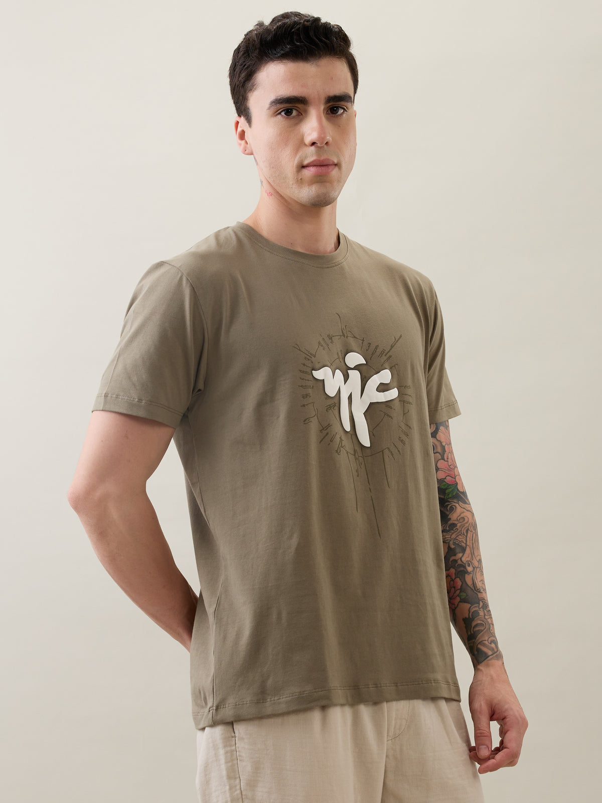 Enchant Graphic Print T-shirt: D.Brown